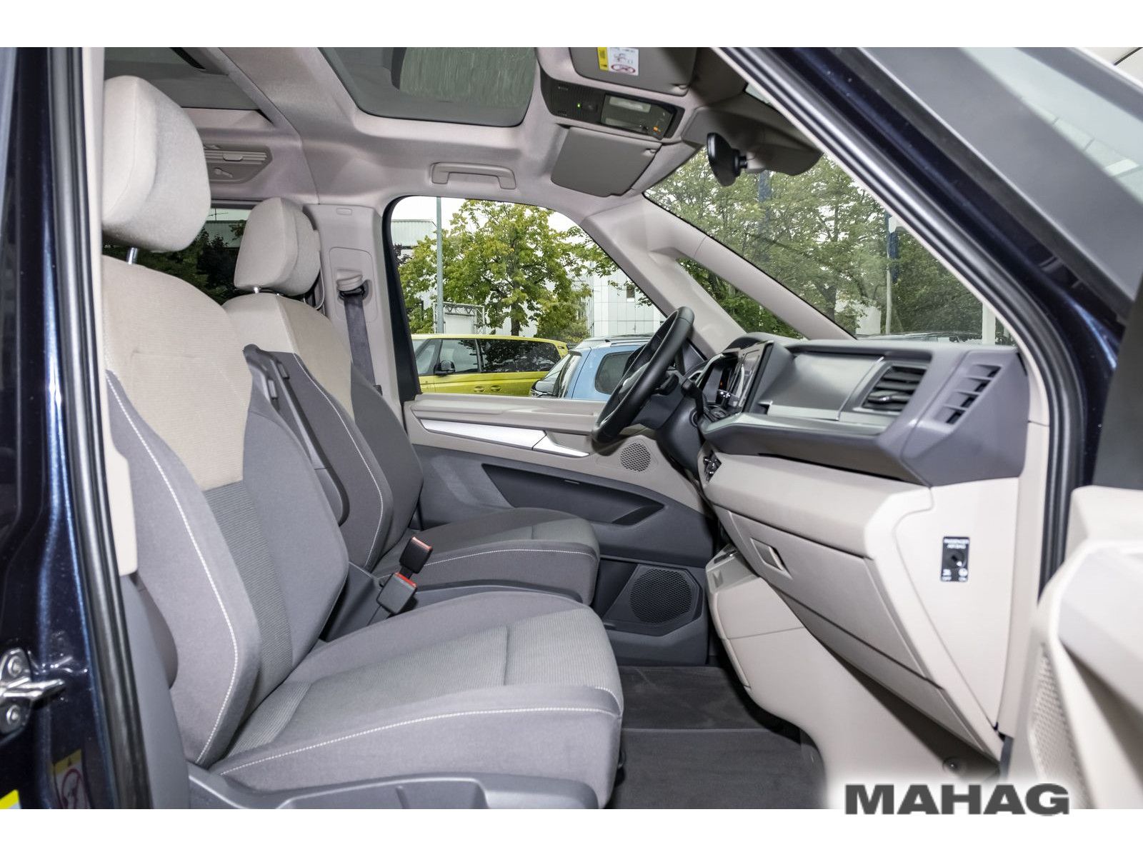 Fahrzeugabbildung Volkswagen T7 Multivan Life
