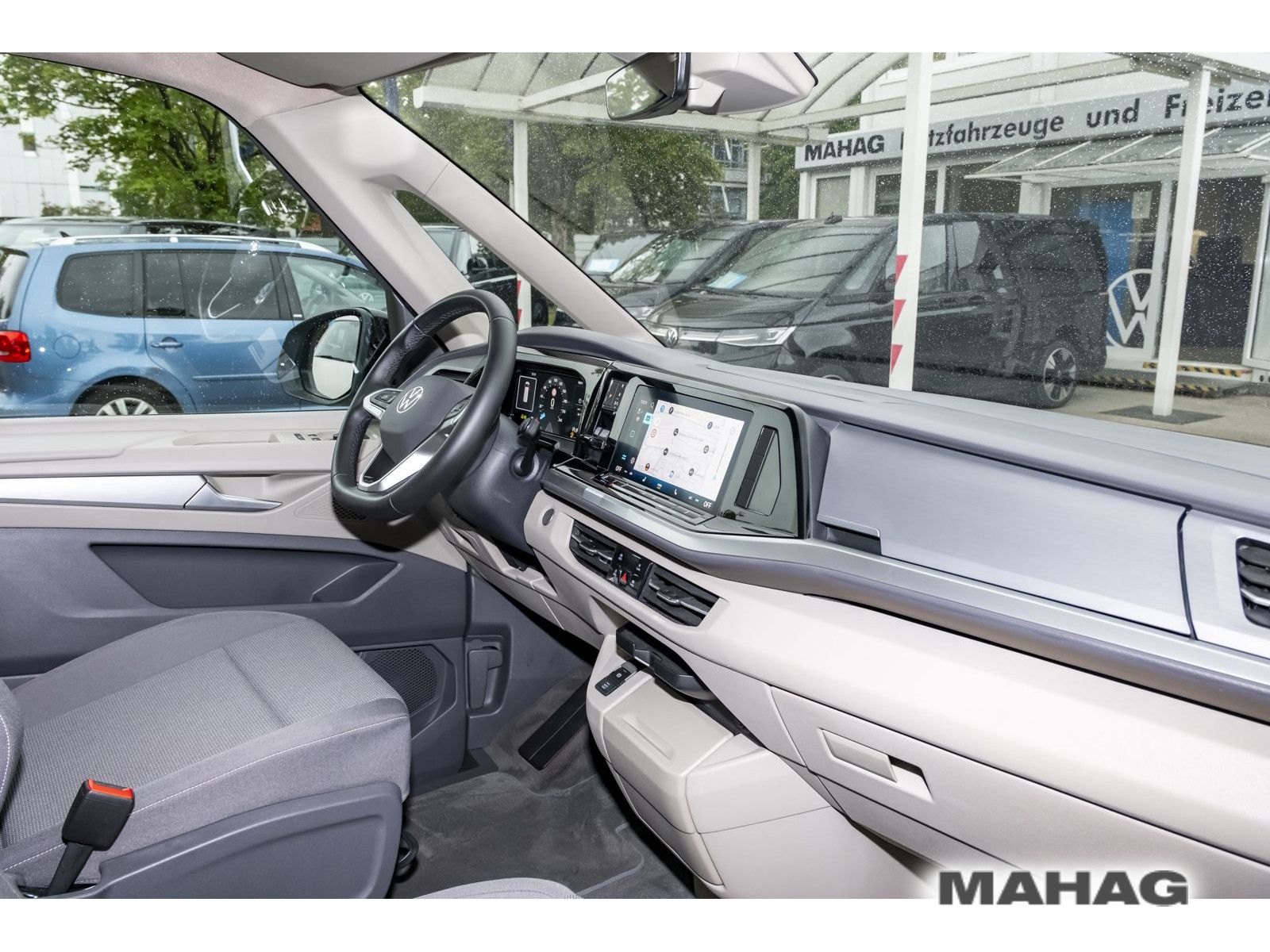 Fahrzeugabbildung Volkswagen T7 Multivan Life