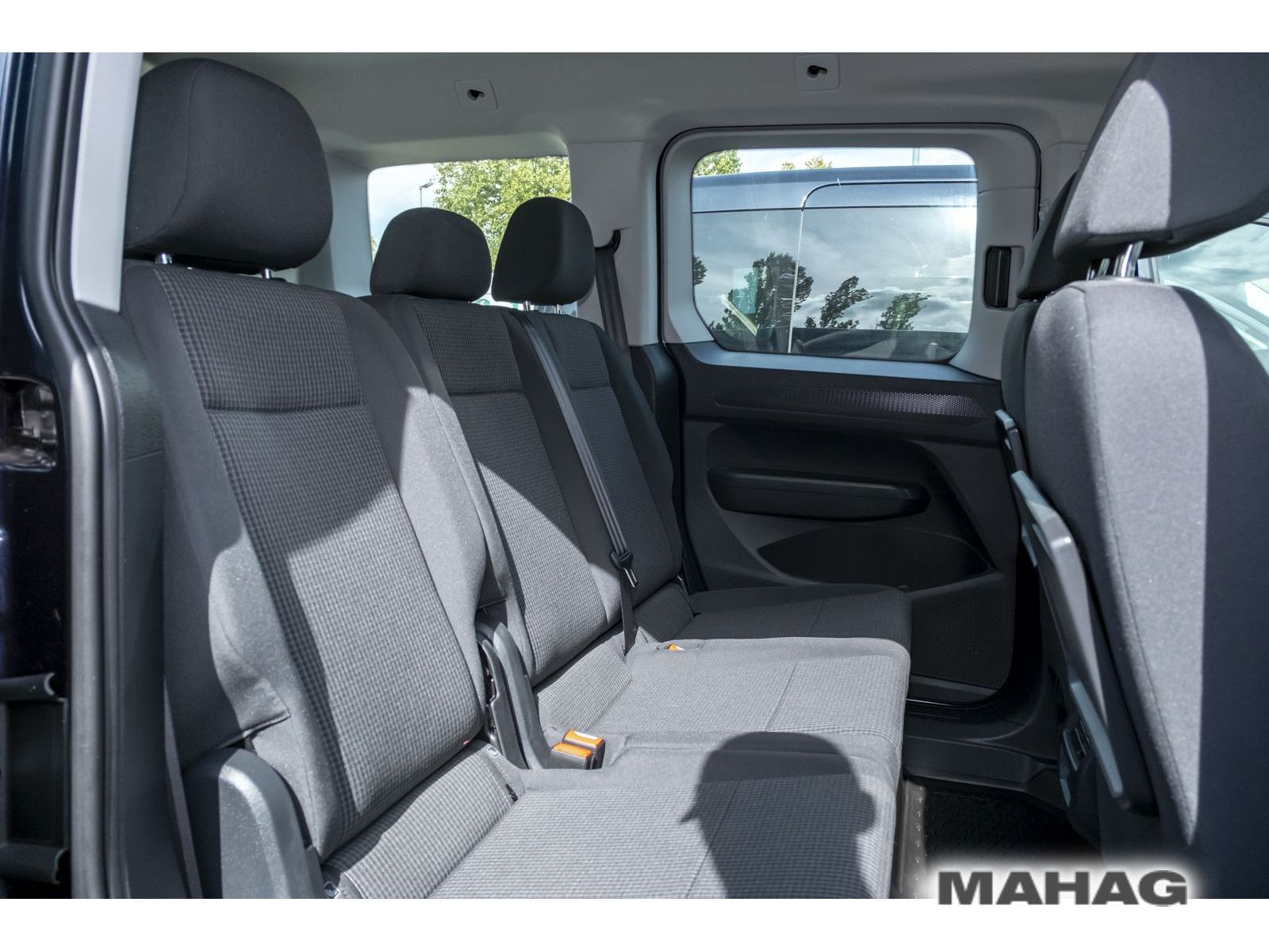 Fahrzeugabbildung Volkswagen Caddy 5-Sitzer 2,0 l 90 kW TDI EU6 SCR Frontantr