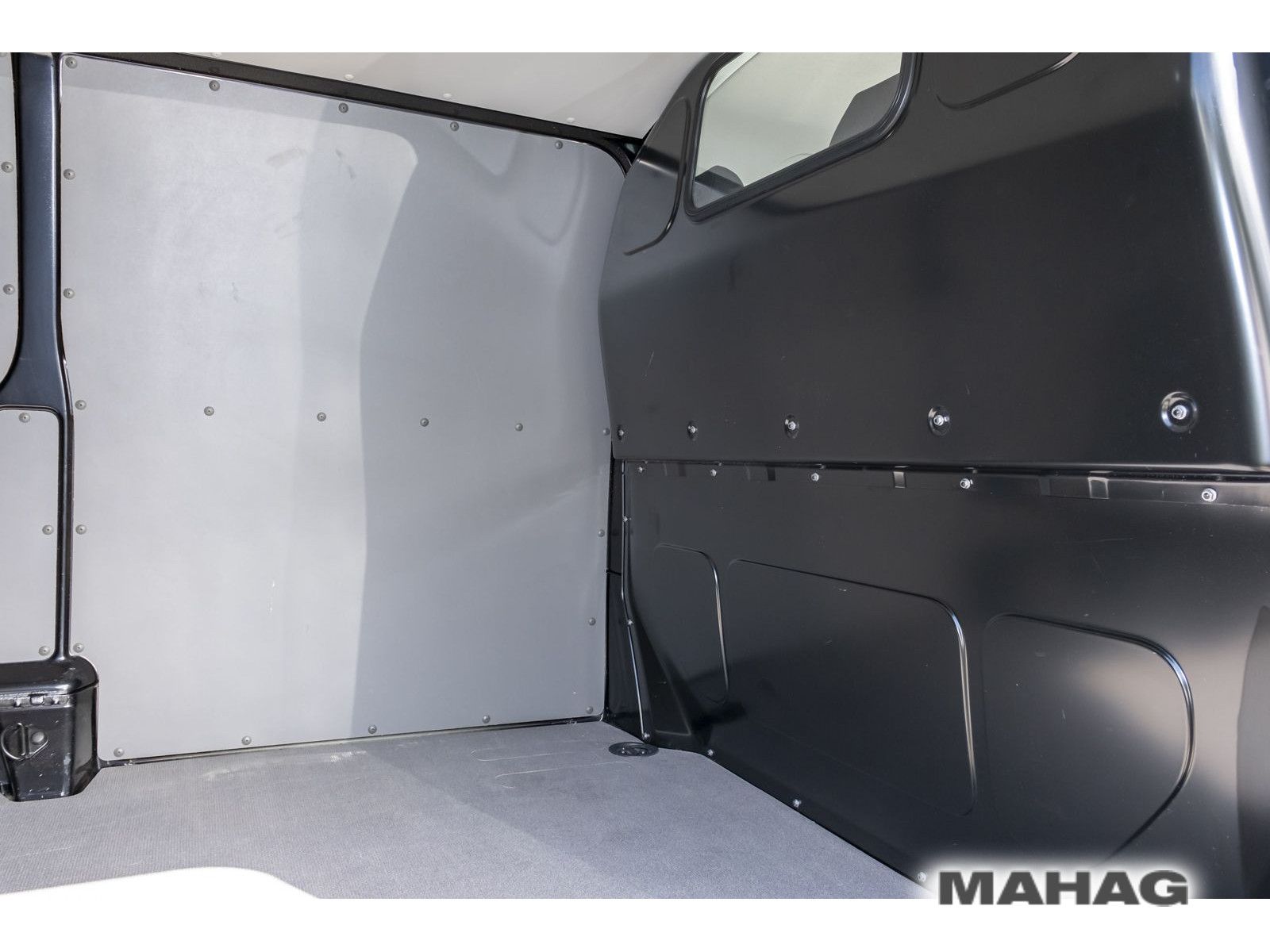 Fahrzeugabbildung Volkswagen T6.1 Kasten langer Radstand