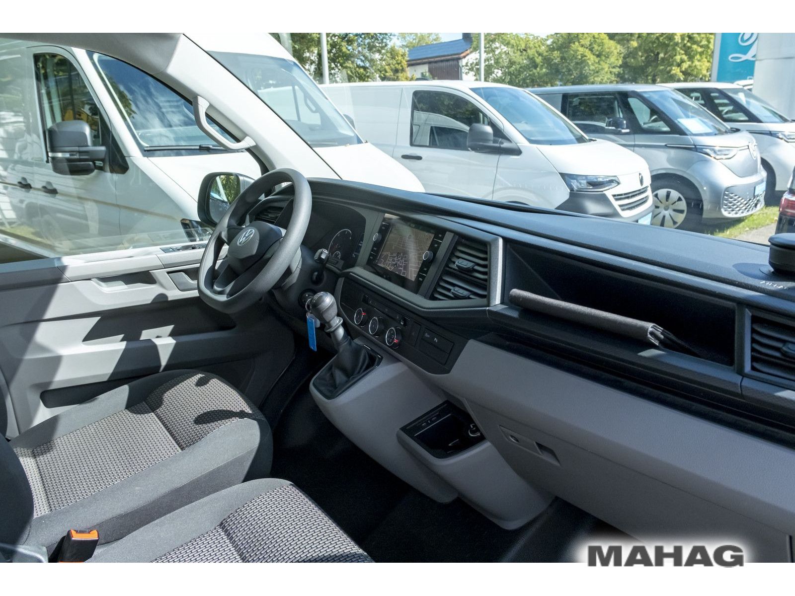 Fahrzeugabbildung Volkswagen T6.1 Kasten langer Radstand