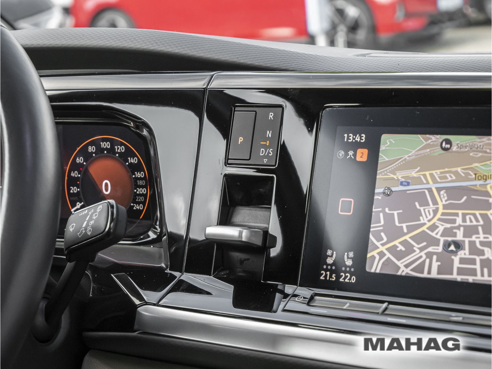 Fahrzeugabbildung Volkswagen T7 Multivan Style 2,0 l 150 kW TSI OPF 7-Gang-DS