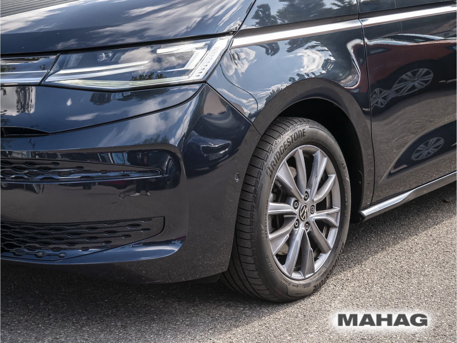 Fahrzeugabbildung Volkswagen T7 Multivan Style 2,0 l 150 kW TSI OPF 7-Gang-DS