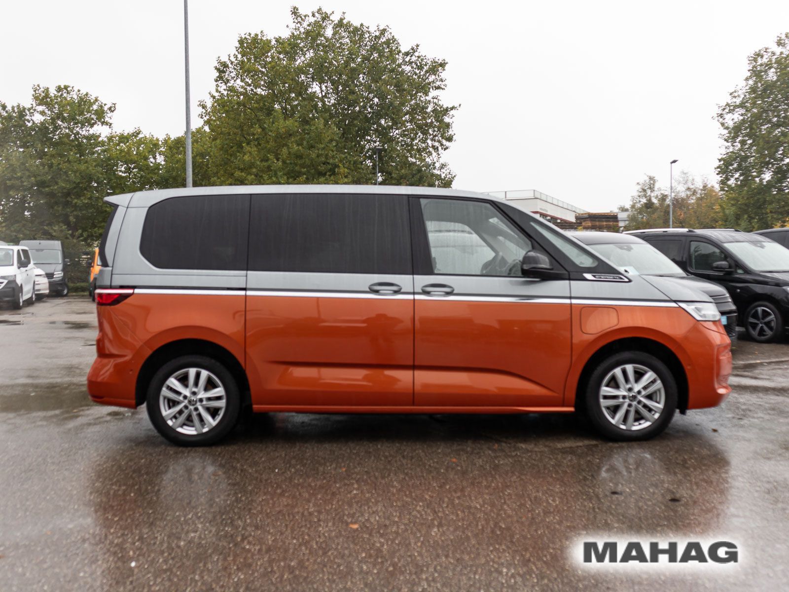 Fahrzeugabbildung Volkswagen T7 Multivan Life 1,4 l 110 kW eHybrid OPF 6-Gang