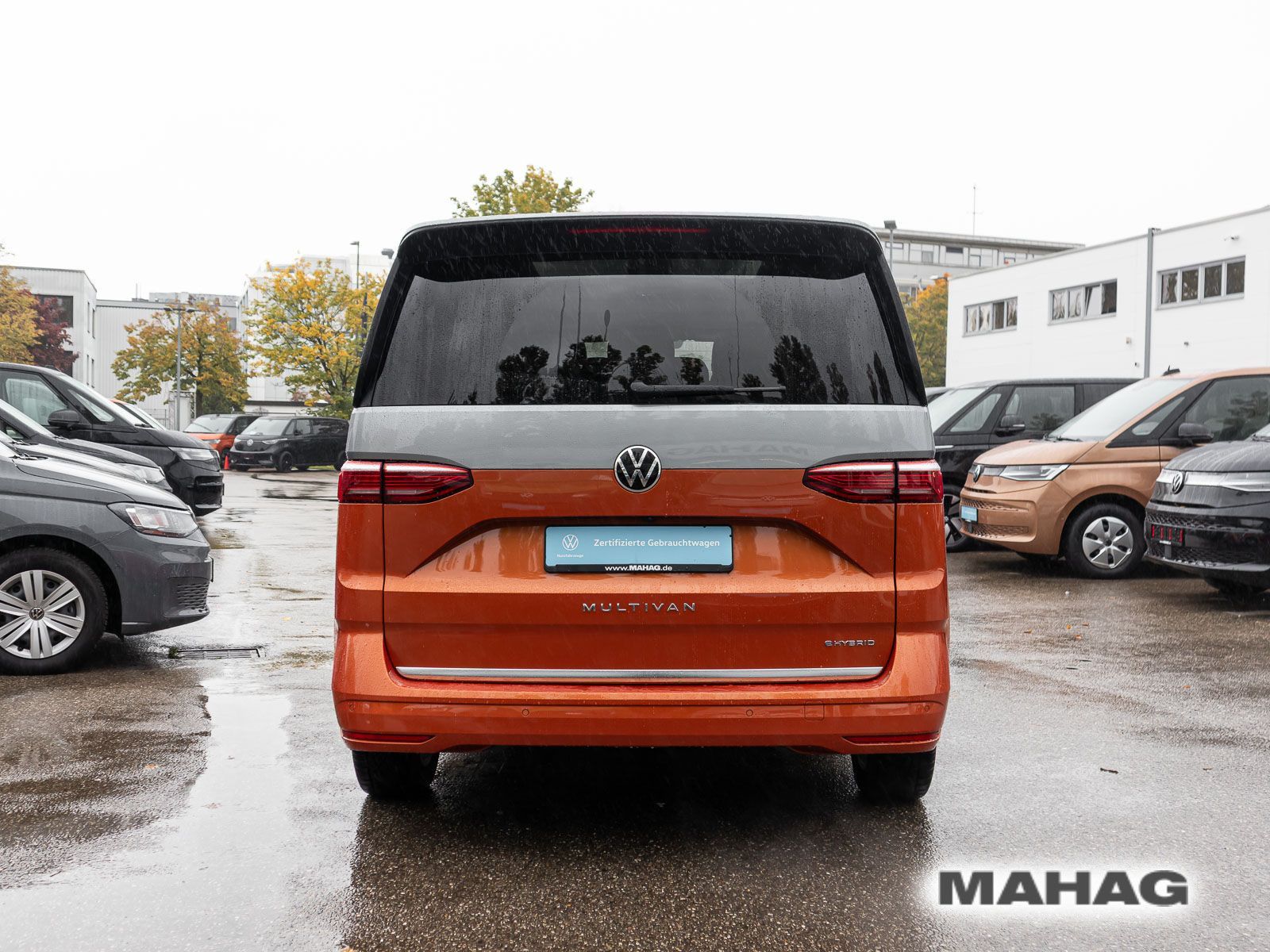 Fahrzeugabbildung Volkswagen T7 Multivan Life 1,4 l 110 kW eHybrid OPF 6-Gang