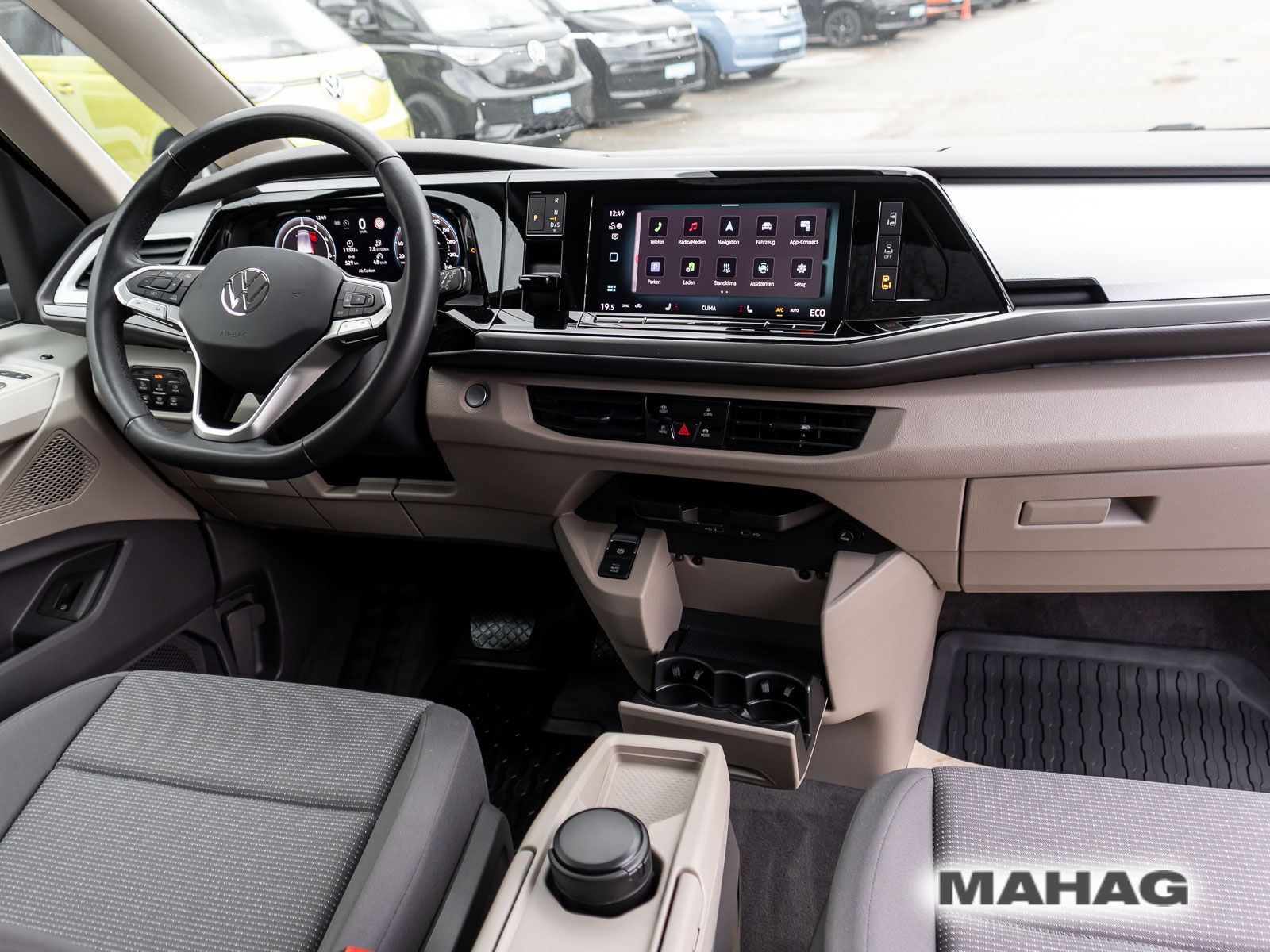 Fahrzeugabbildung Volkswagen T7 Multivan 4motion