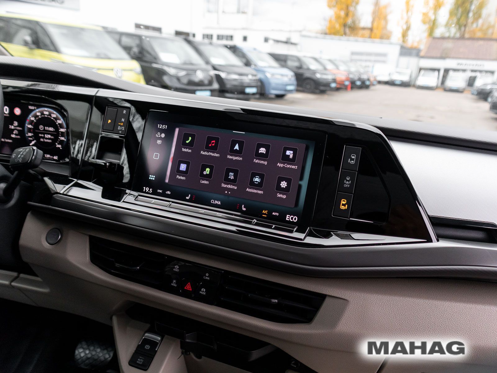 Fahrzeugabbildung Volkswagen T7 Multivan 4motion