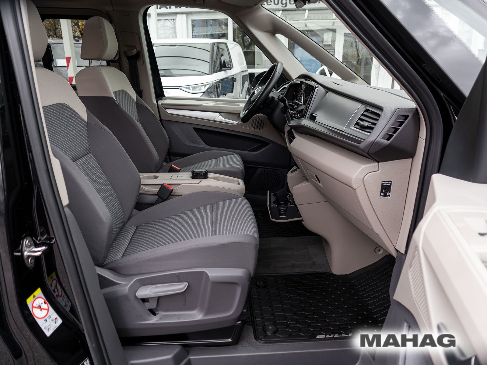 Fahrzeugabbildung Volkswagen T7 Multivan 4motion