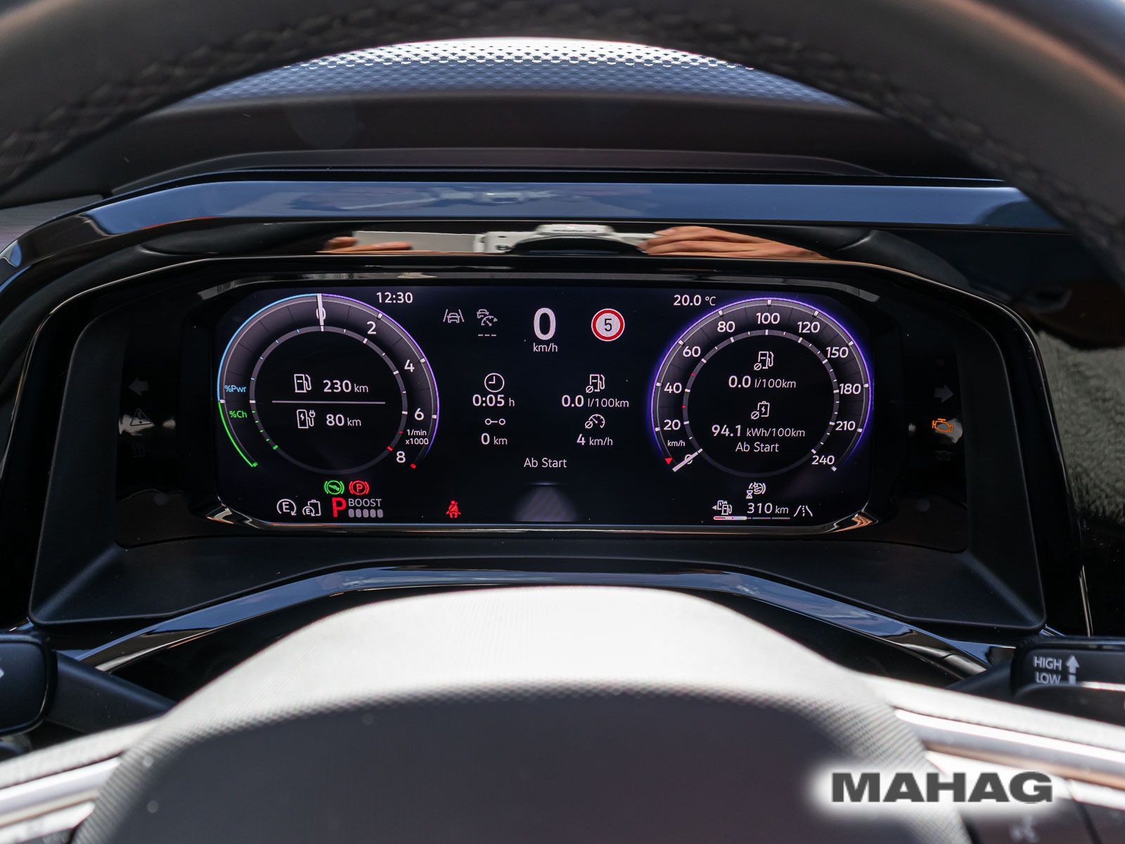 Fahrzeugabbildung Volkswagen Multivan StyleKÜ180Hyb AR