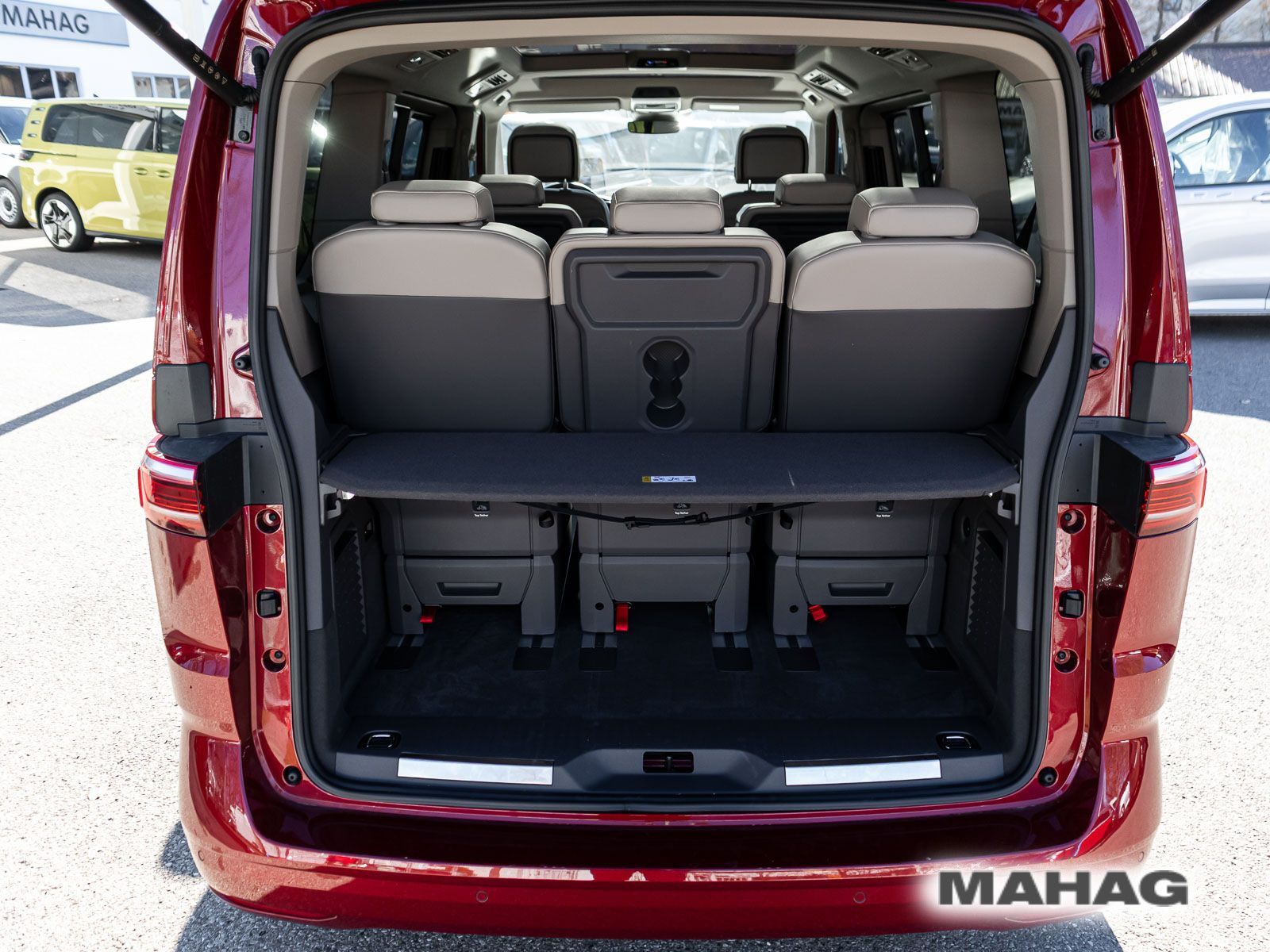 Fahrzeugabbildung Volkswagen Multivan StyleKÜ180Hyb AR