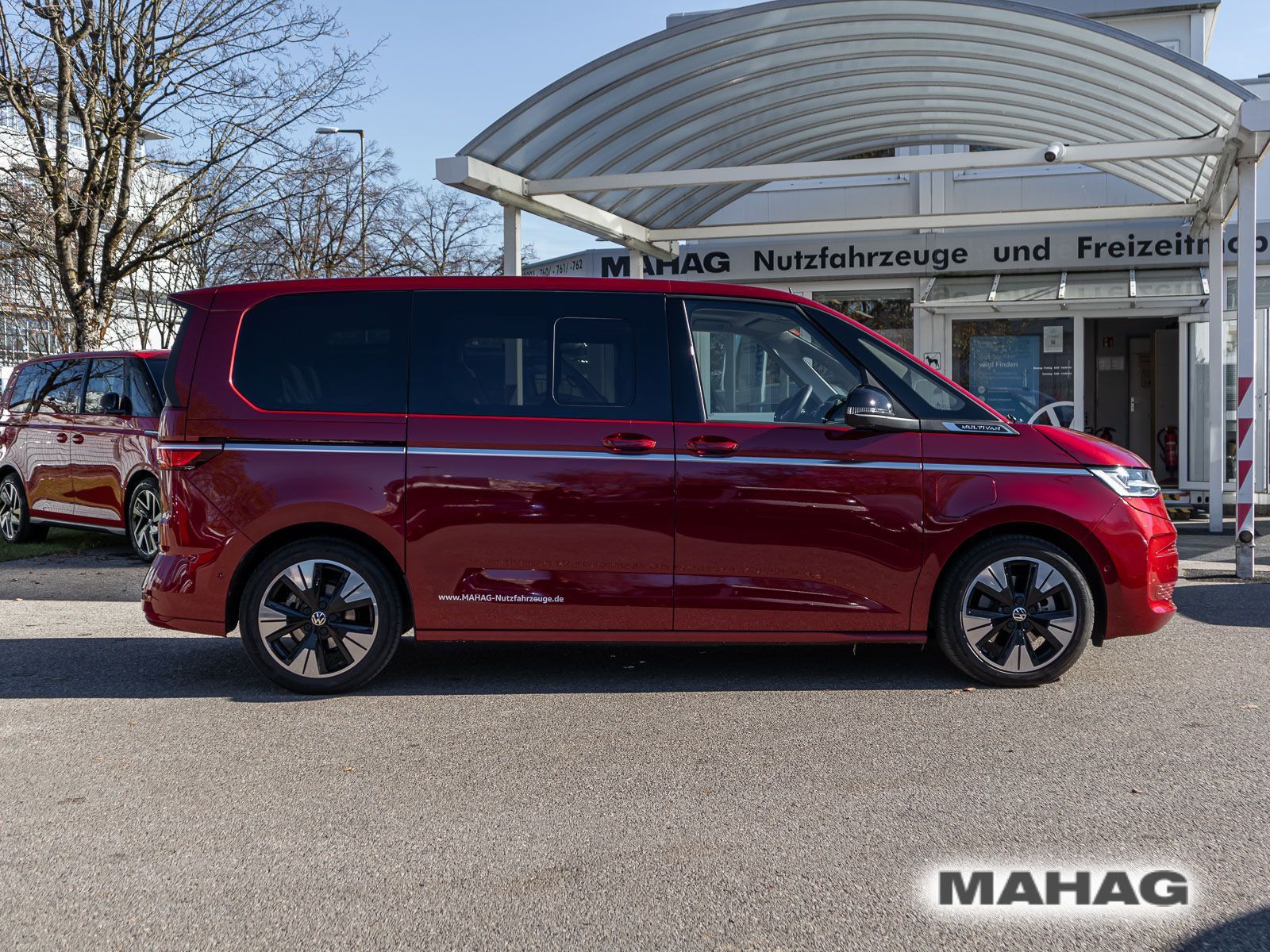 Fahrzeugabbildung Volkswagen Multivan StyleKÜ180Hyb AR