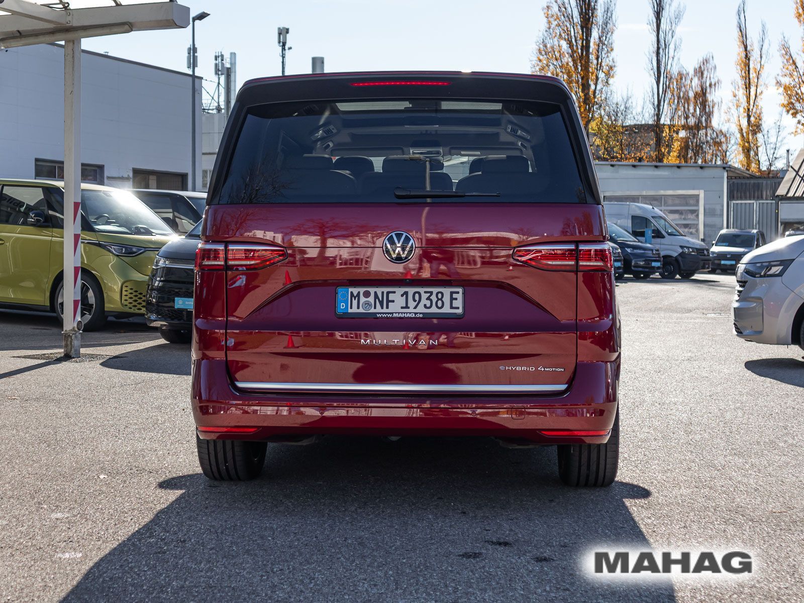 Fahrzeugabbildung Volkswagen Multivan StyleKÜ180Hyb AR