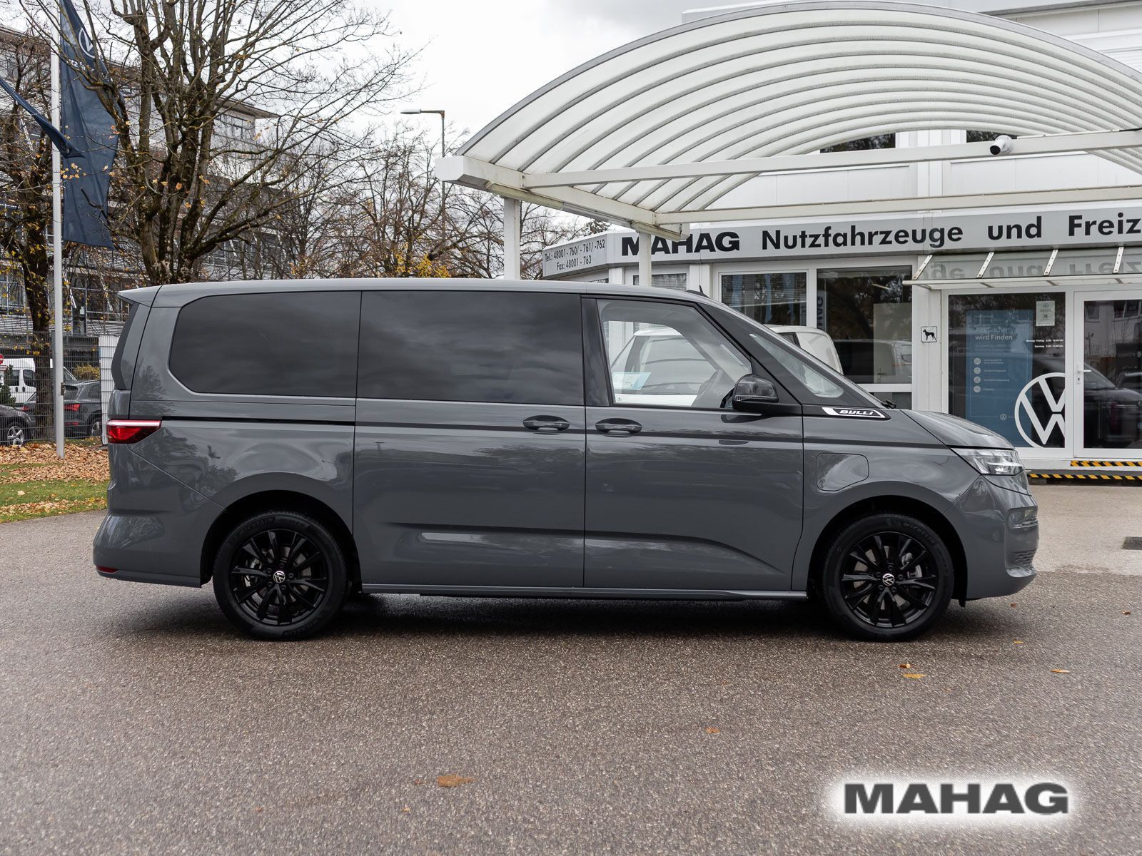 Fahrzeugabbildung Volkswagen Multivan Life 1,4 l 110 kW eHybrid OPF 6-Gang-DS