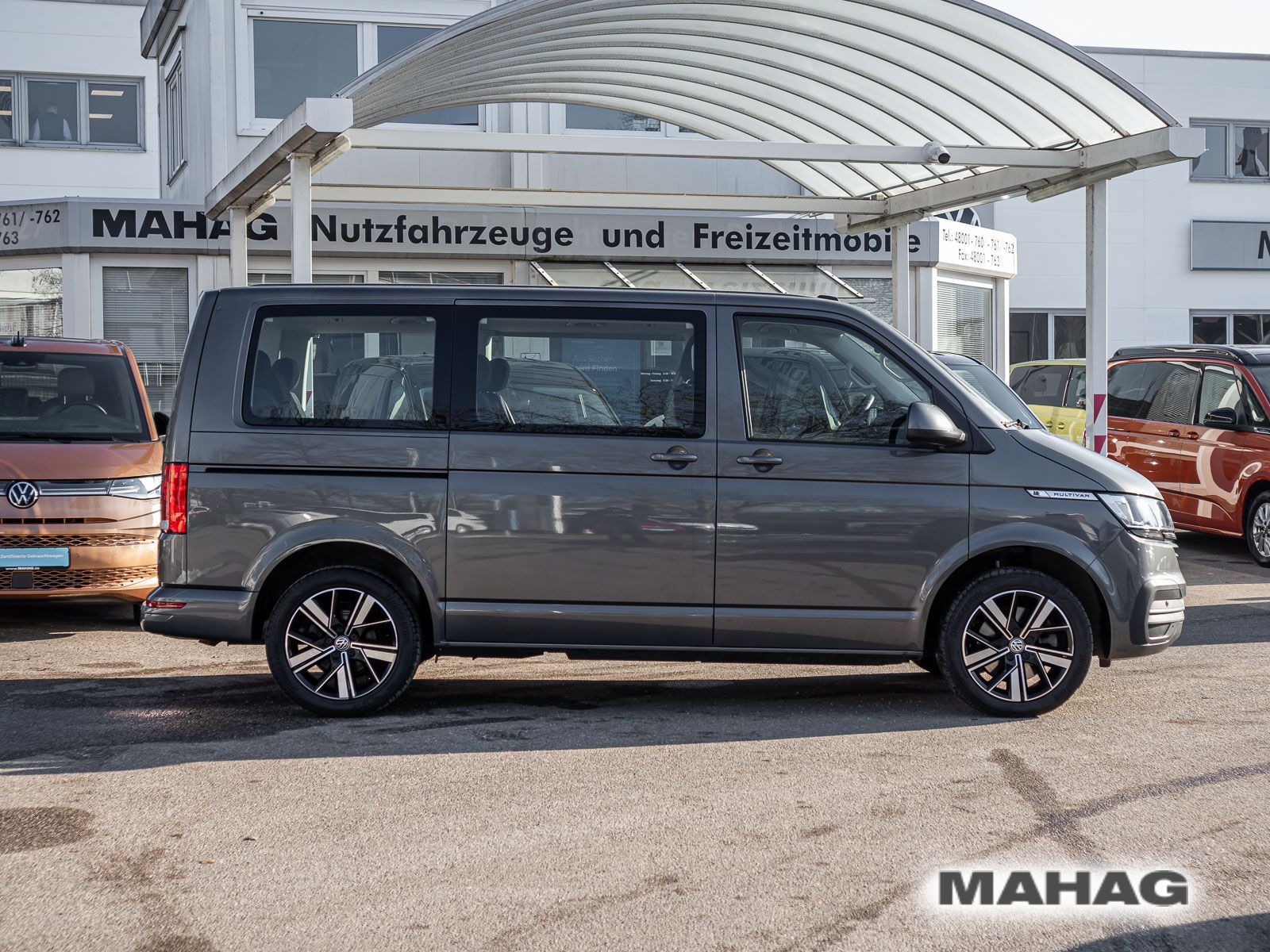 Fahrzeugabbildung Volkswagen T6.1 Multivan Comfortline DSG 4motion