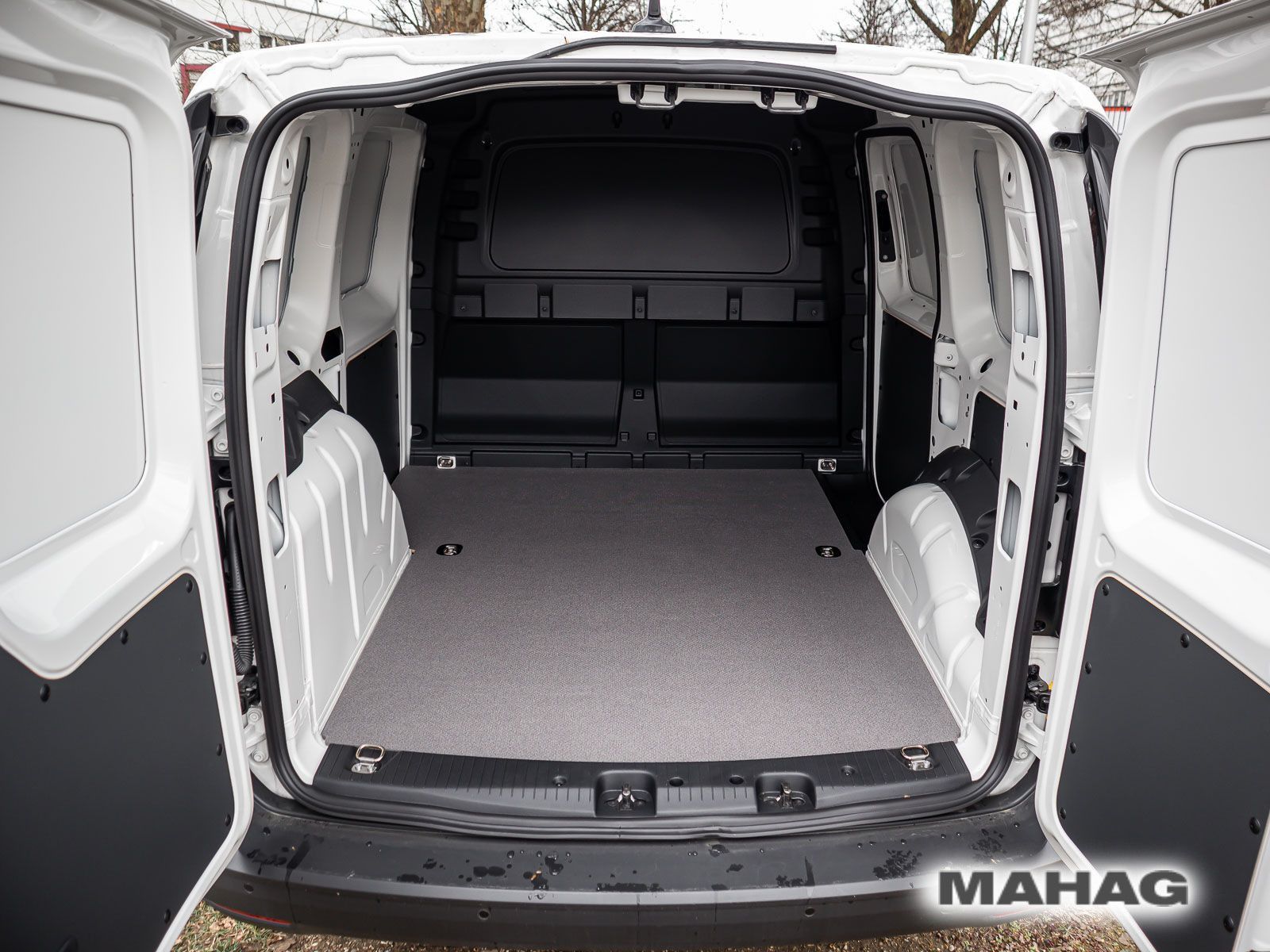 Fahrzeugabbildung Volkswagen Caddy Cargo 2,0l TDI 75 kW 6-Gang-Schaltgetriebe