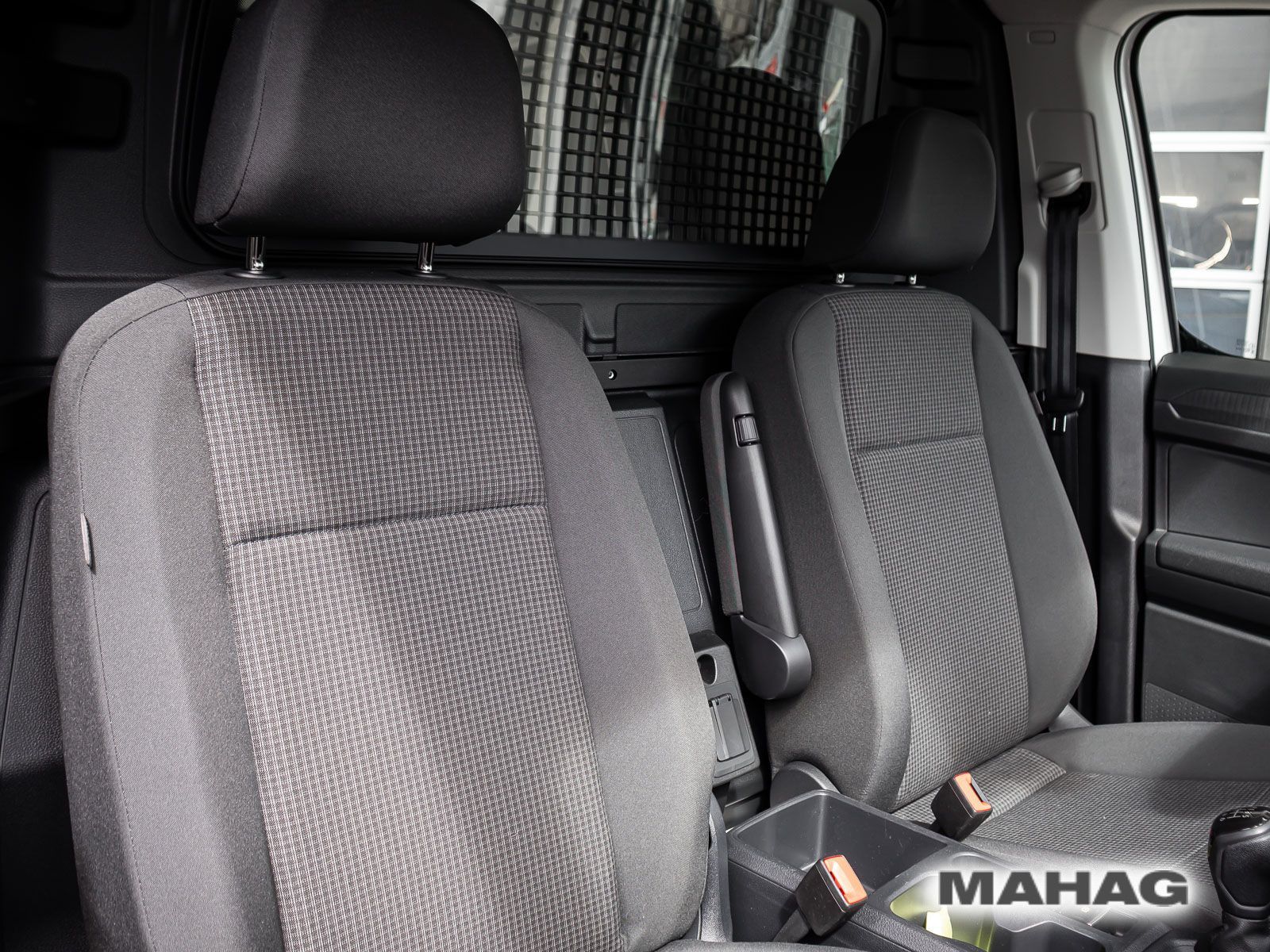 Fahrzeugabbildung Volkswagen Caddy Cargo Maxi 2,0l TDI 75 kW 6-Gang-Schaltget