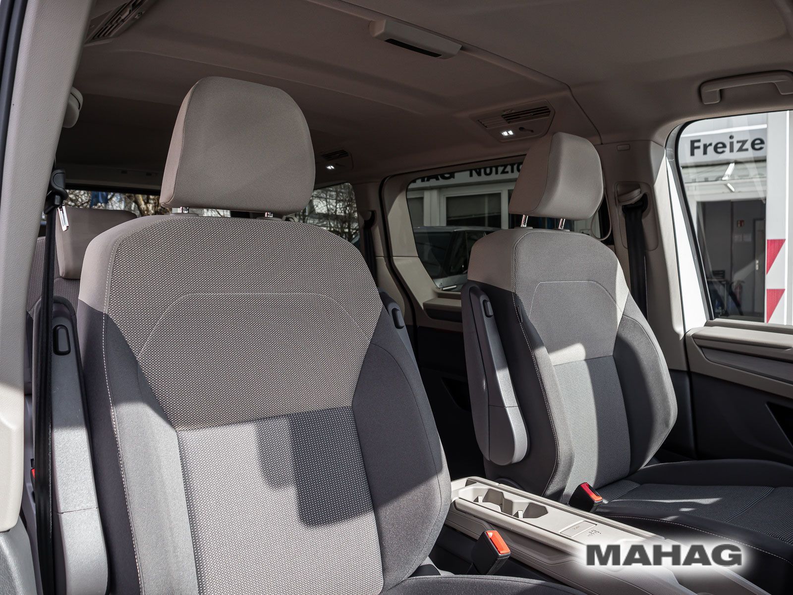 Fahrzeugabbildung Volkswagen Multivan Life