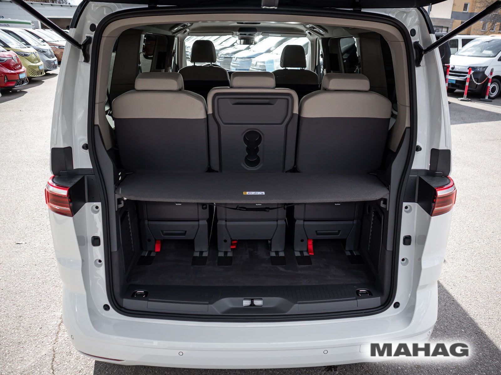 Fahrzeugabbildung Volkswagen Multivan Life