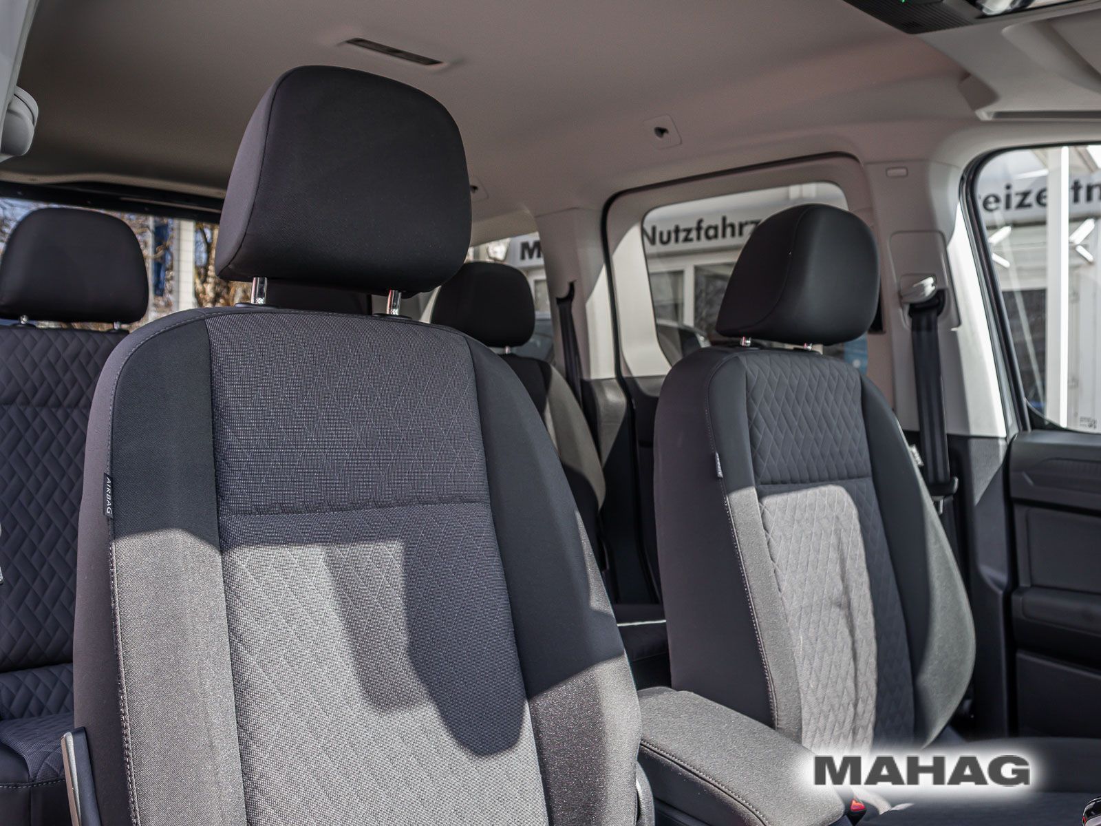 Fahrzeugabbildung Volkswagen Caddy Life 5-Sitzer 1,5 l 85 kW TSI EU6