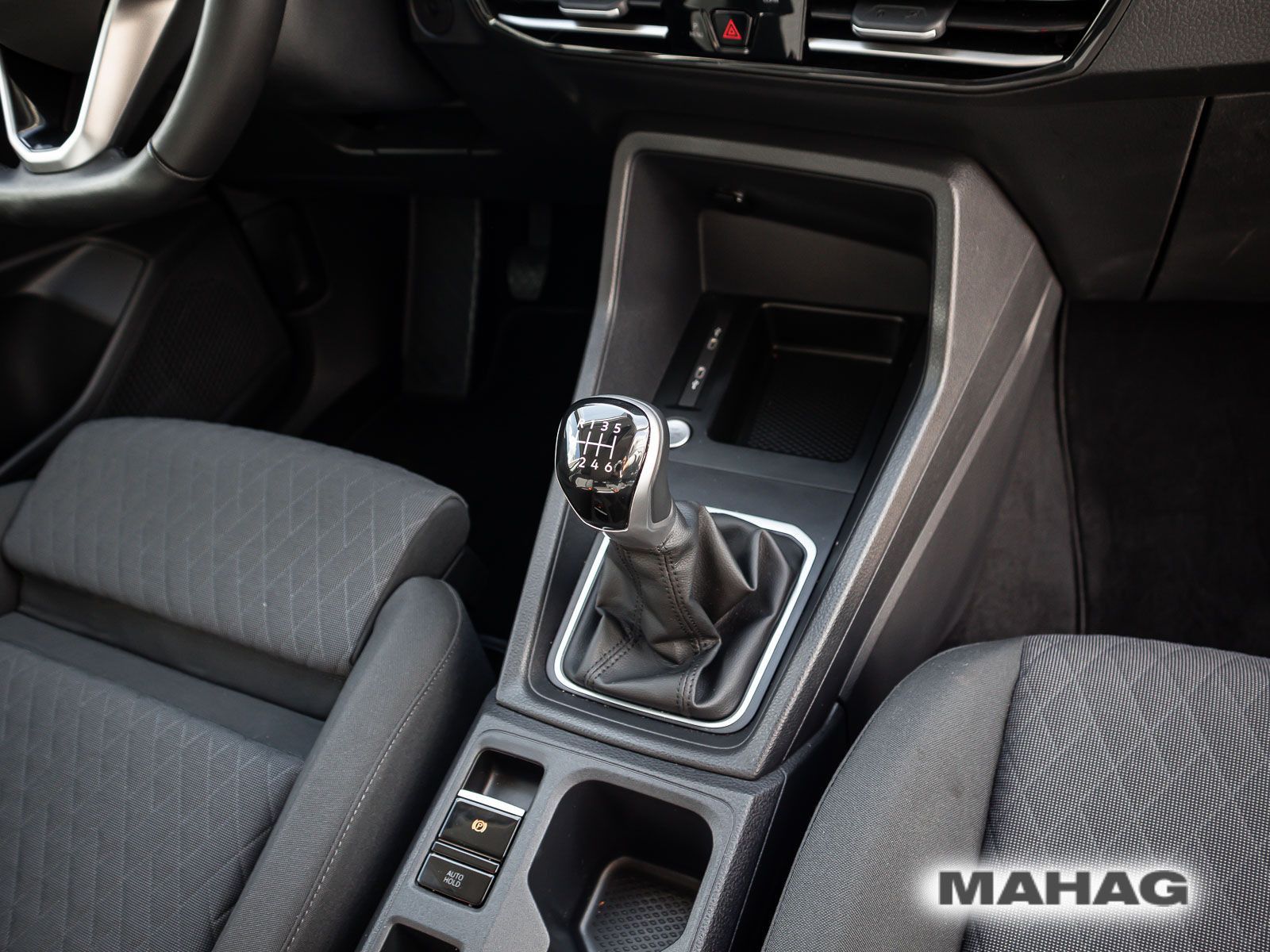 Fahrzeugabbildung Volkswagen Caddy Life 5-Sitzer 1,5 l 85 kW TSI EU6