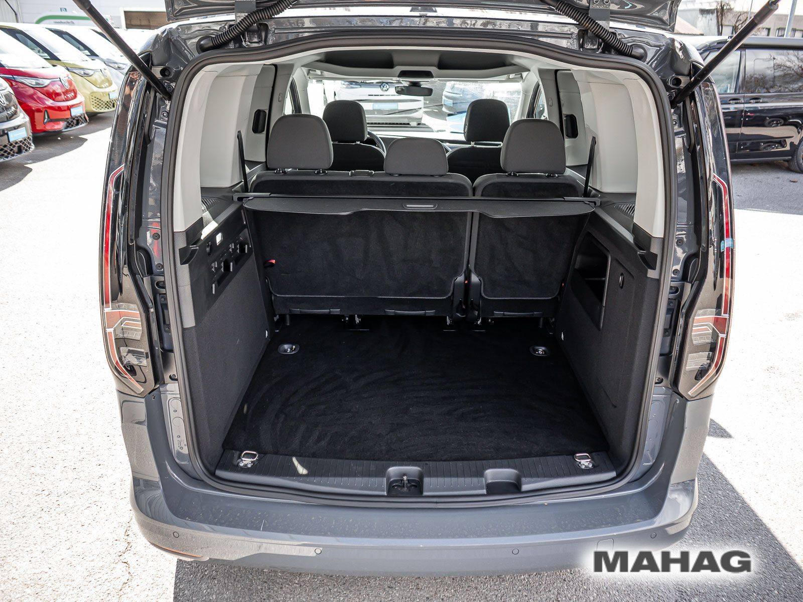 Fahrzeugabbildung Volkswagen Caddy Life 5-Sitzer 1,5 l 85 kW TSI EU6