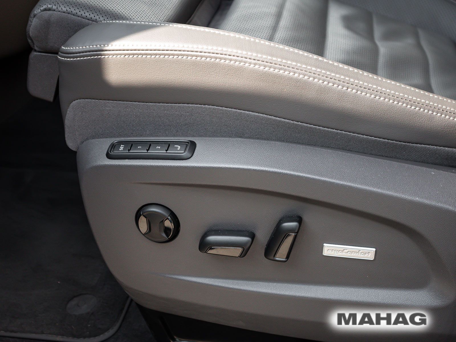 Fahrzeugabbildung Volkswagen Multivan Langversion Style