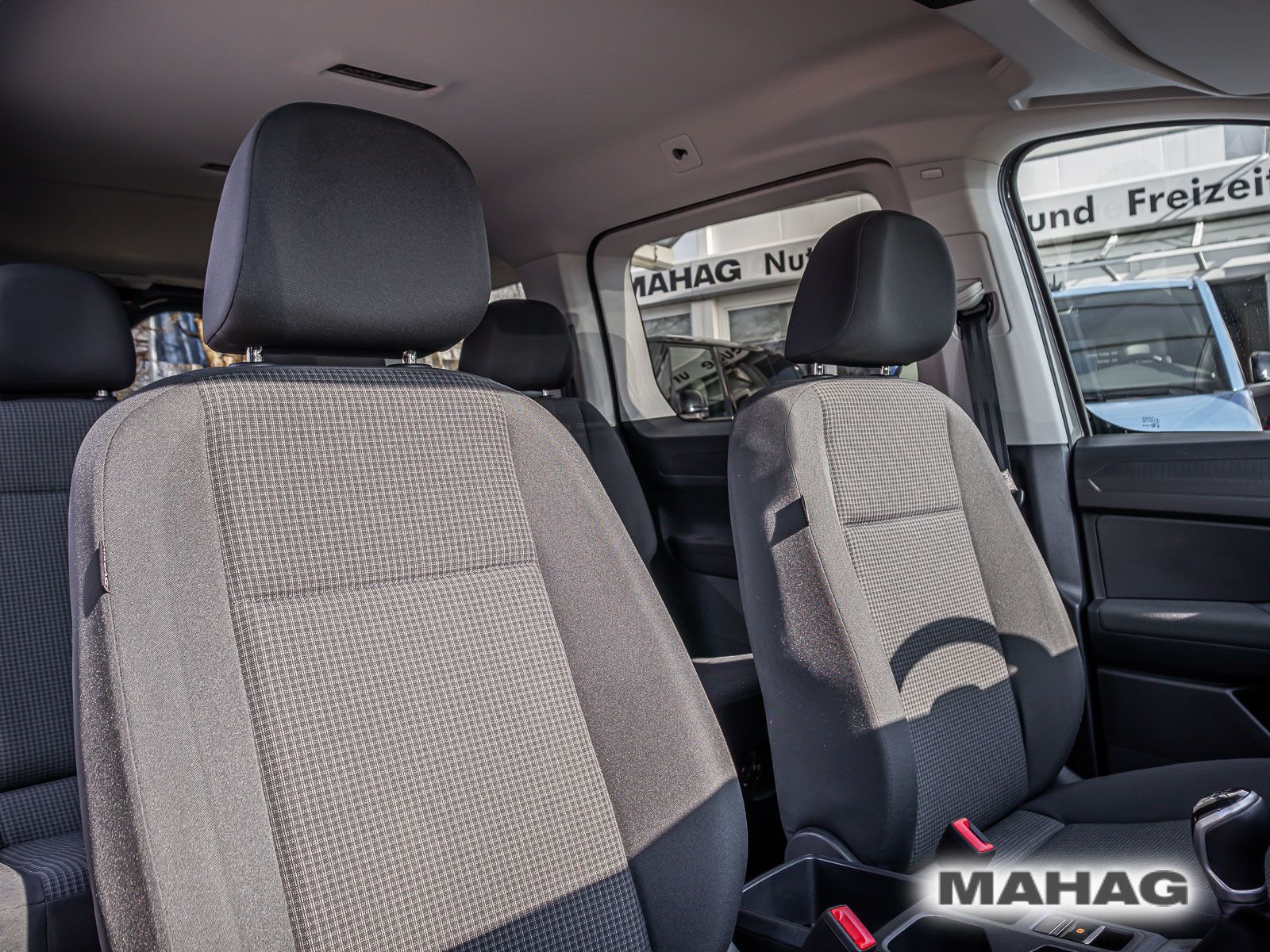 Fahrzeugabbildung Volkswagen Caddy Maxi Basis-Modell
