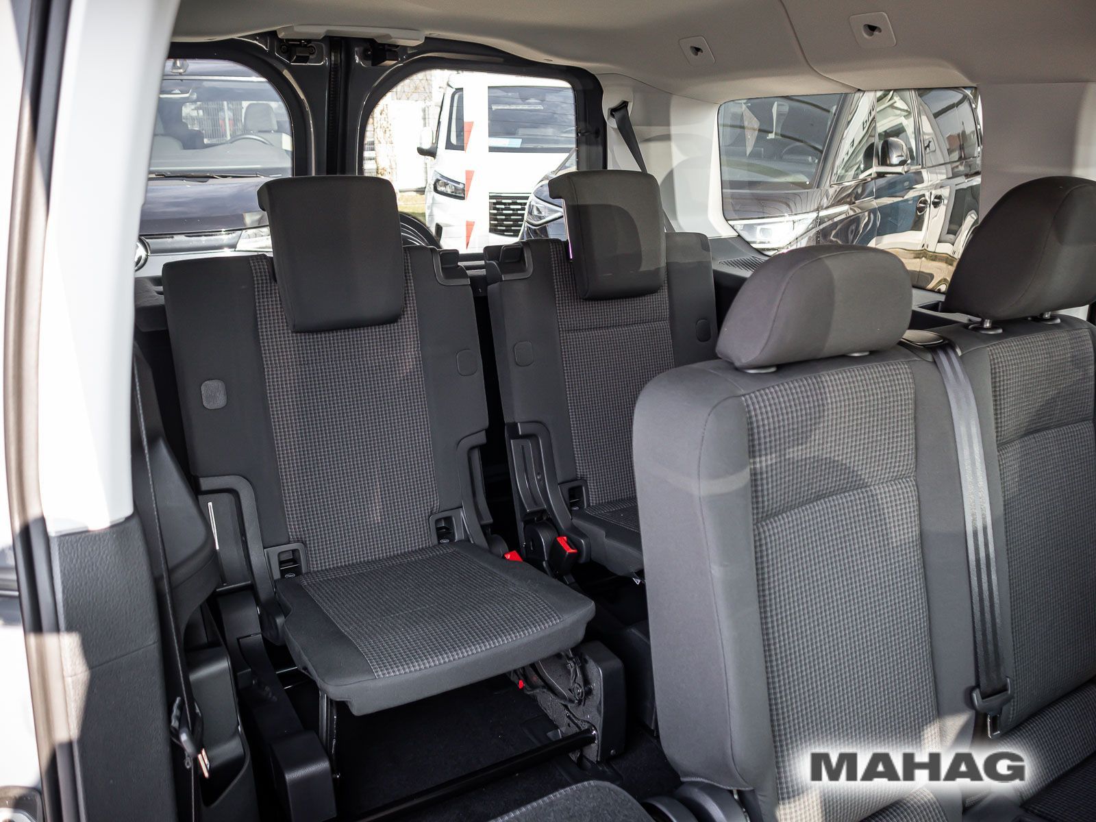 Fahrzeugabbildung Volkswagen Caddy Maxi Basis-Modell