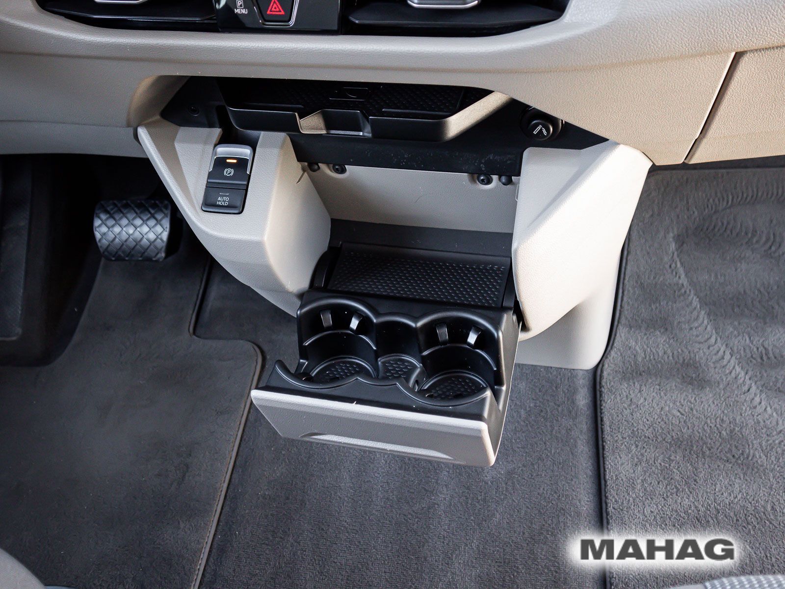 Fahrzeugabbildung Volkswagen Multivan Life KÜ 2.0 TDI