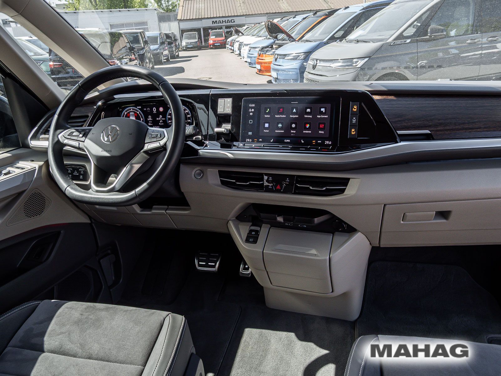 Fahrzeugabbildung Volkswagen Multivan Langversion Style TDI