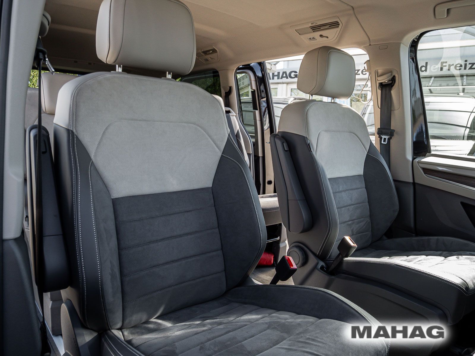 Fahrzeugabbildung Volkswagen Multivan Langversion Style TDI
