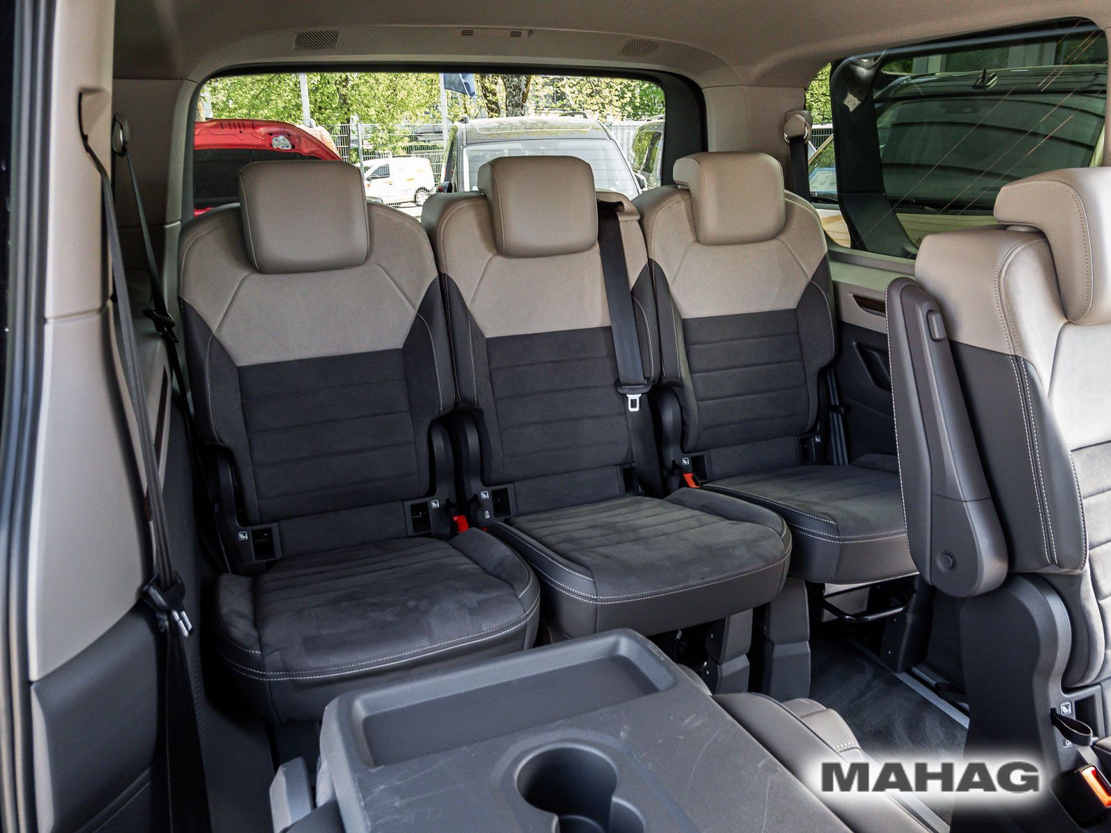 Fahrzeugabbildung Volkswagen Multivan Langversion Style TDI