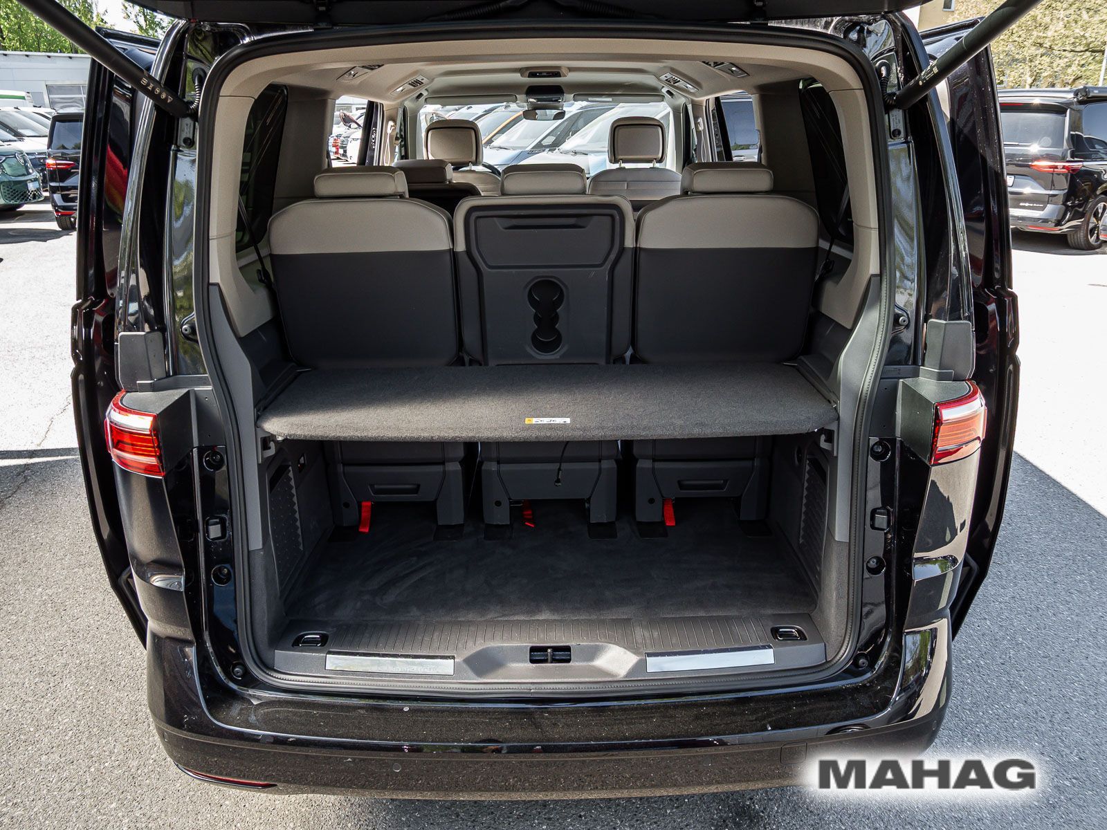Fahrzeugabbildung Volkswagen Multivan Langversion Style TDI