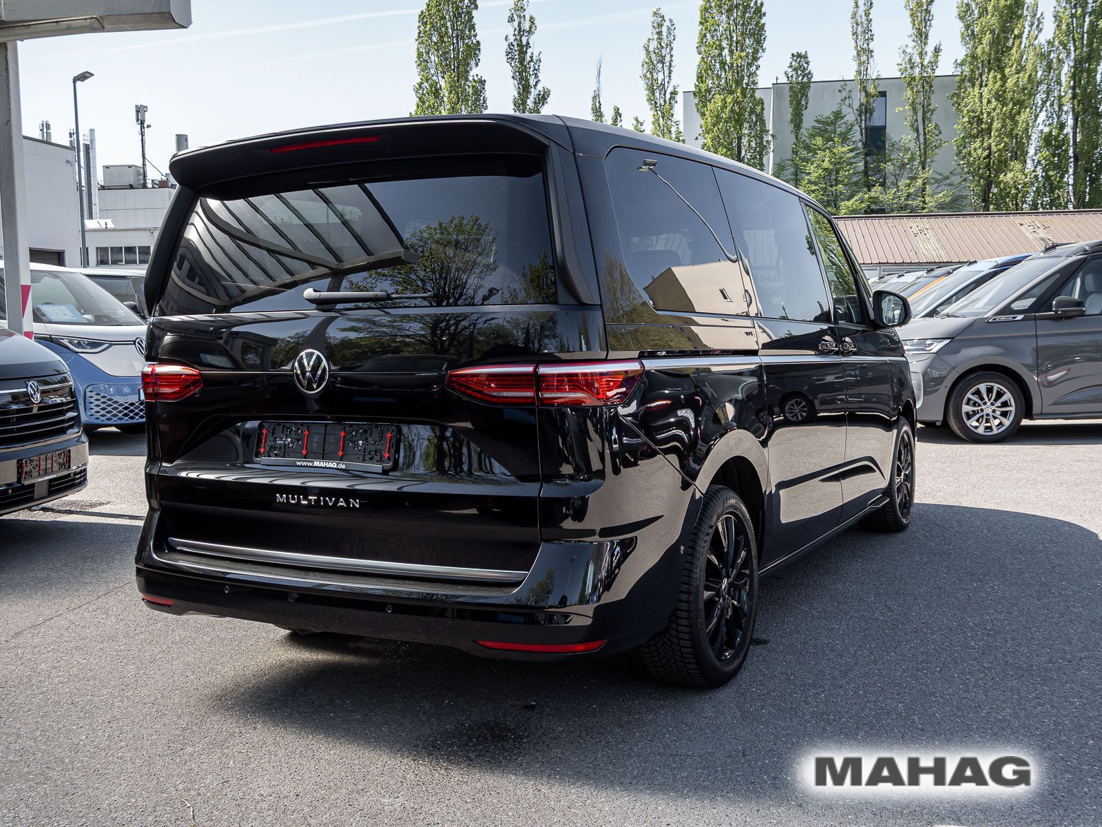 Fahrzeugabbildung Volkswagen Multivan Langversion Style TDI