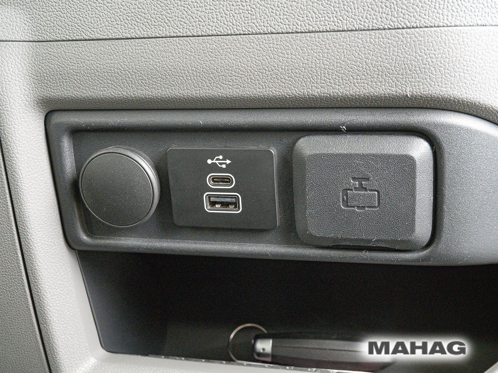 Fahrzeugabbildung Volkswagen Transporter Kasten kurzer Radstand 4motion AG8