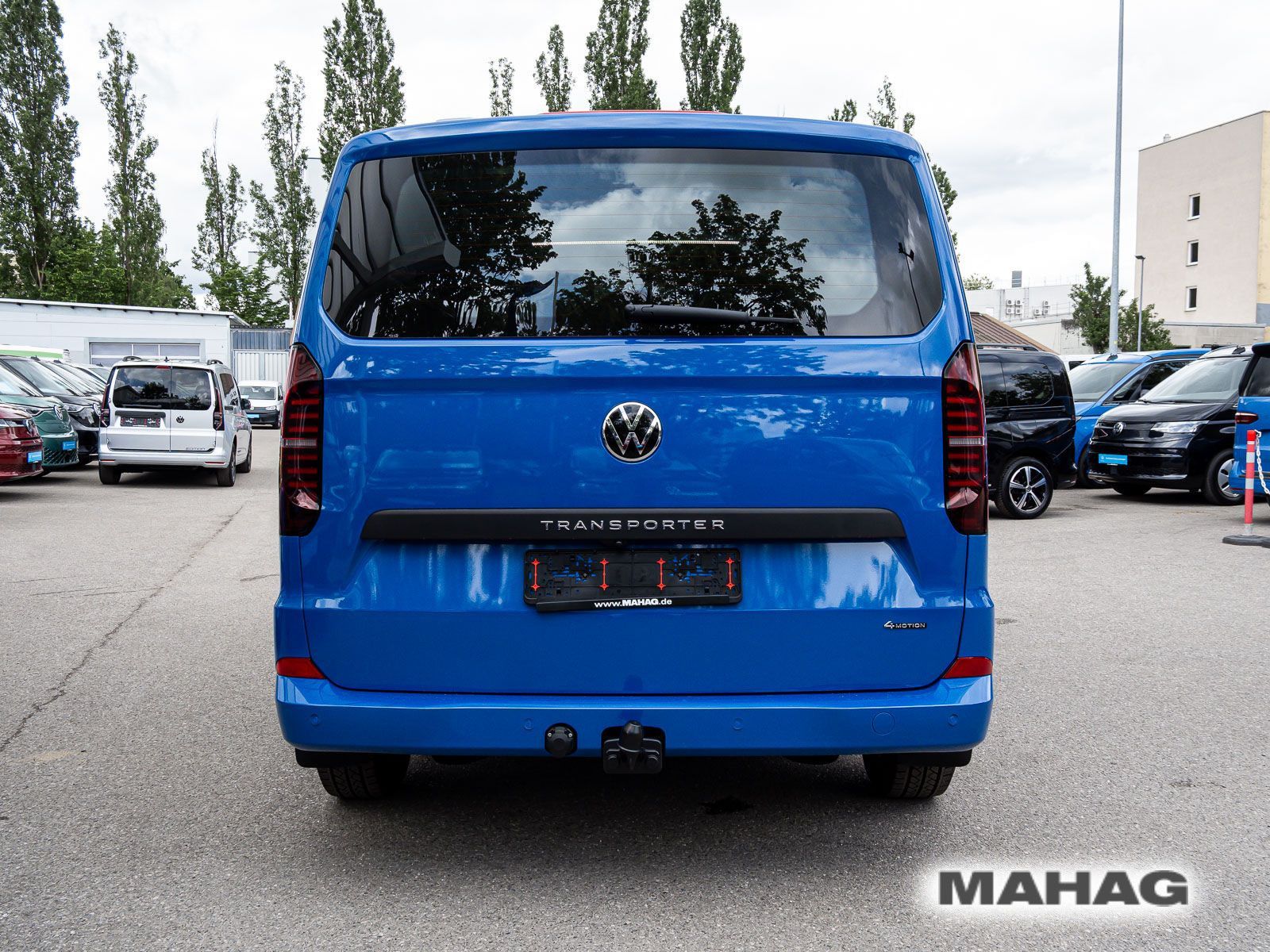 Fahrzeugabbildung Volkswagen Transporter Kasten kurzer Radstand 4motion AG8