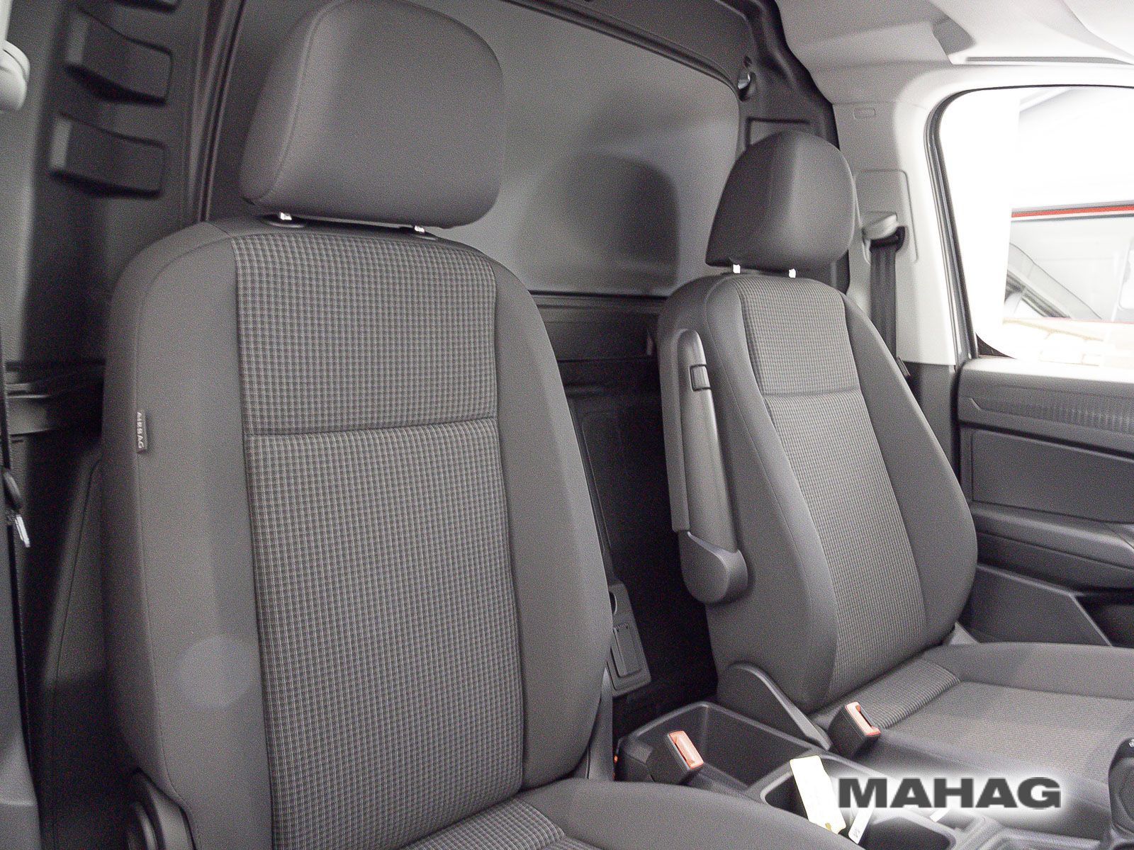 Fahrzeugabbildung Volkswagen Caddy Cargo Maxi 2,0l TDI 75kW 6-Gang-Schaltgetr