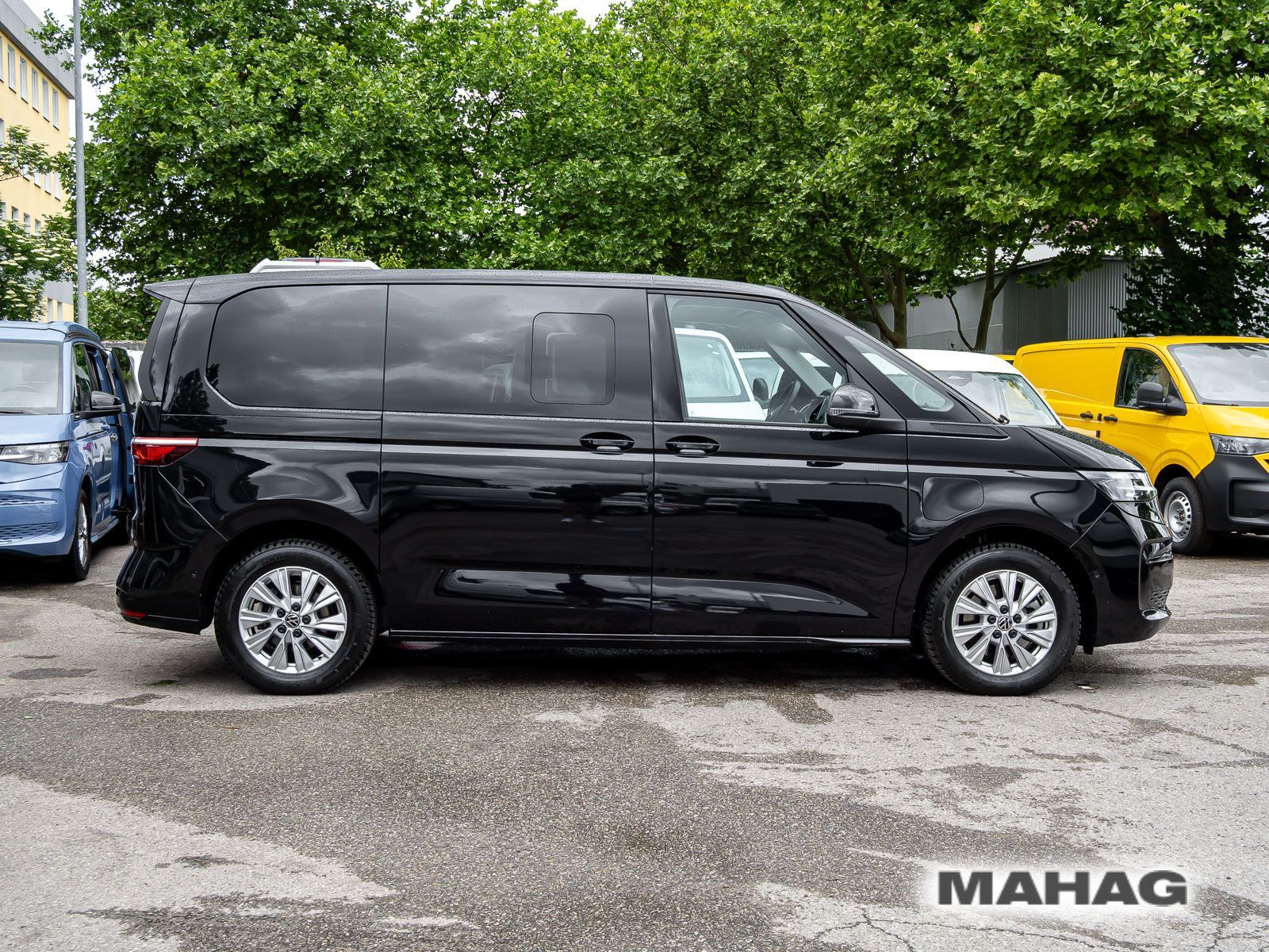 Fahrzeugabbildung Volkswagen Multivan Hybrid Kurzer Überhang