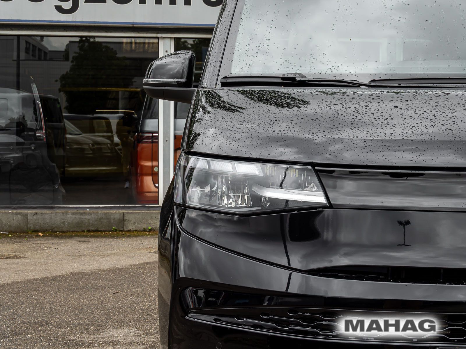 Fahrzeugabbildung Volkswagen Multivan Hybrid Kurzer Überhang