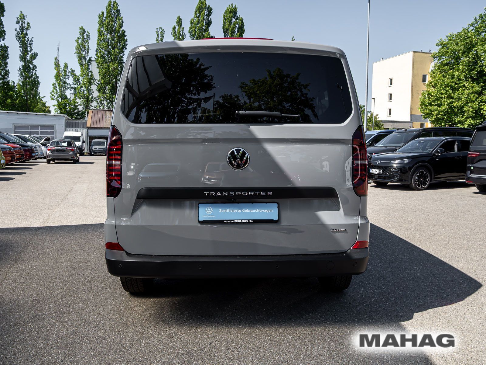Fahrzeugabbildung Volkswagen Transporter Kombi Langer Radstand 4motion, AG8