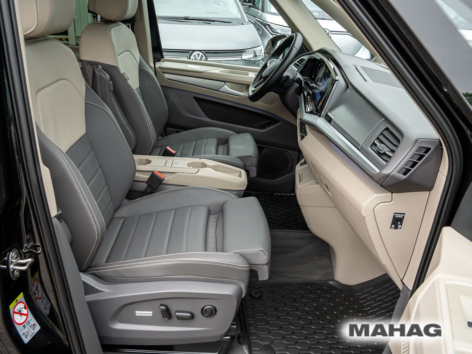 Fahrzeugabbildung Volkswagen Multivan Life 1,4 l 110 kW eHybrid OPF 6-Gang-DS