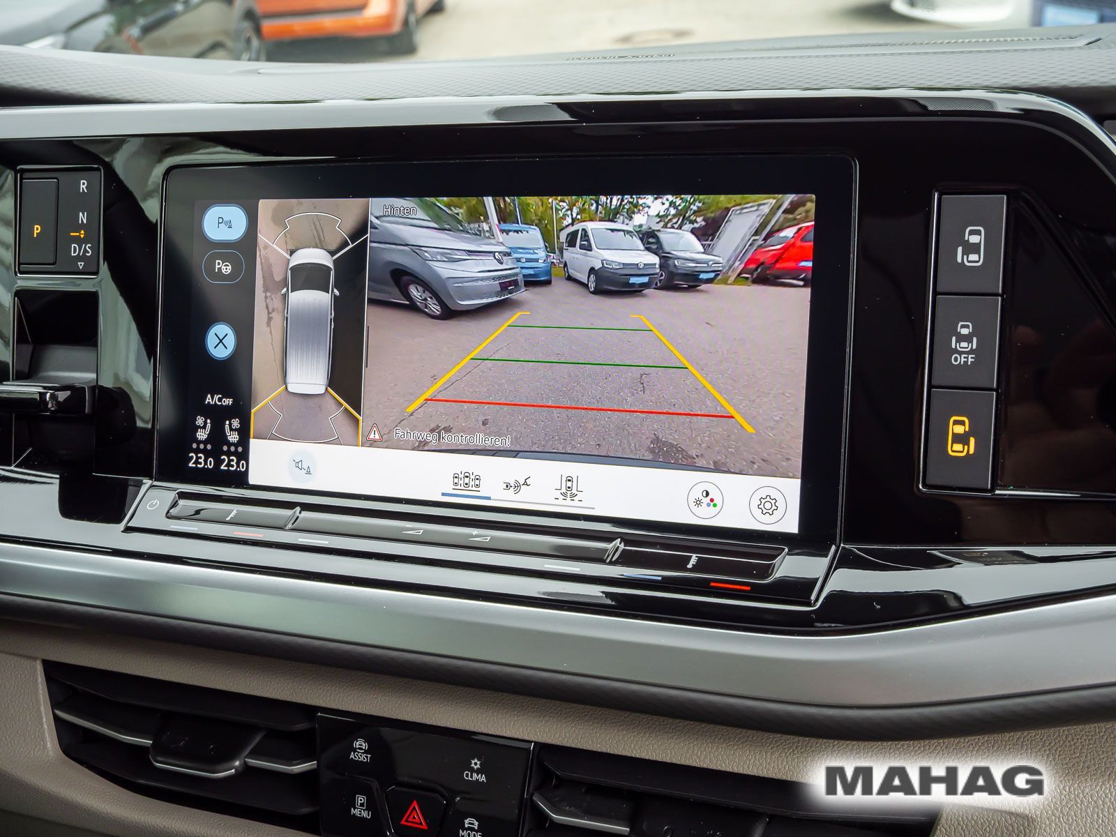 Fahrzeugabbildung Volkswagen Multivan Life 1,4 l 110 kW eHybrid OPF 6-Gang-DS