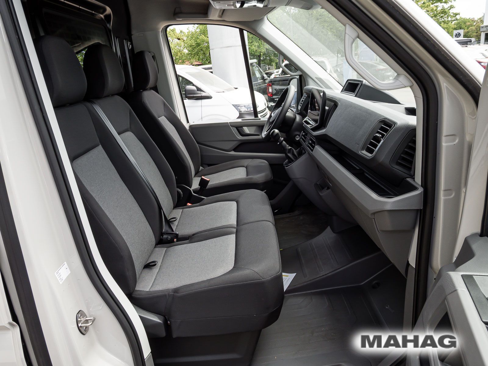 Fahrzeugabbildung Volkswagen Crafter Kasten langer Radstand