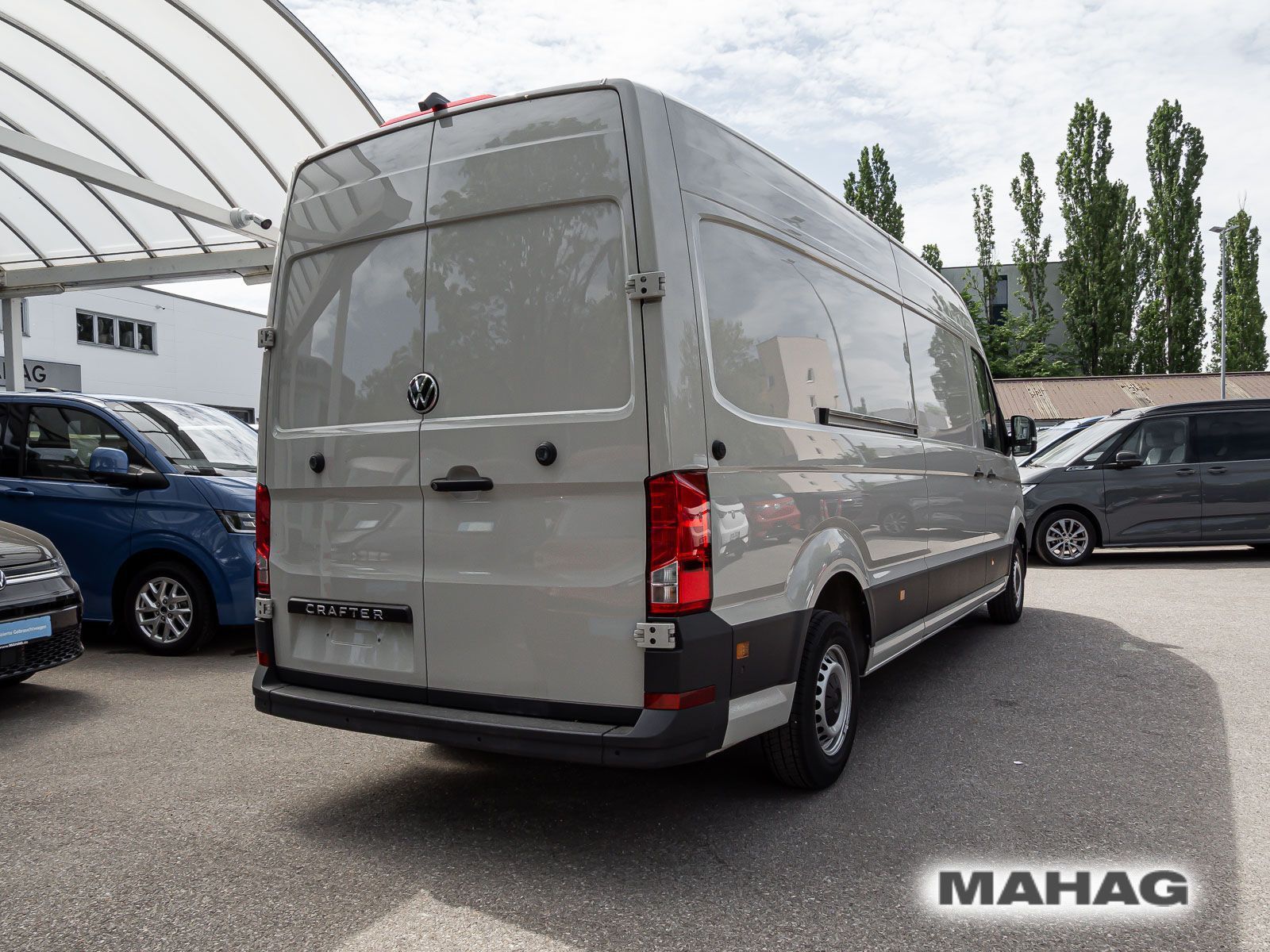 Fahrzeugabbildung Volkswagen Crafter Kasten langer Radstand