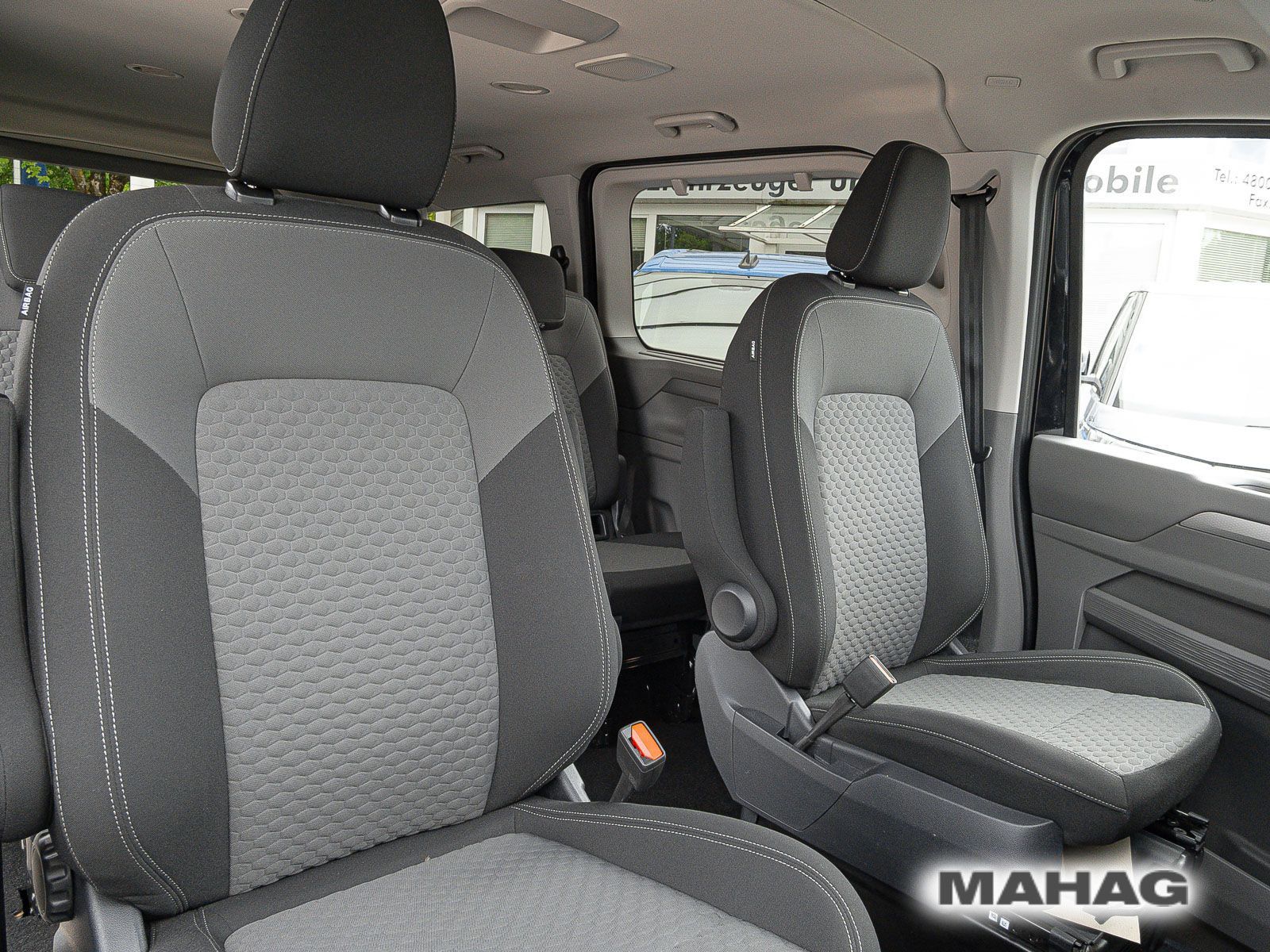 Fahrzeugabbildung Volkswagen Caravelle langer Radstand Style