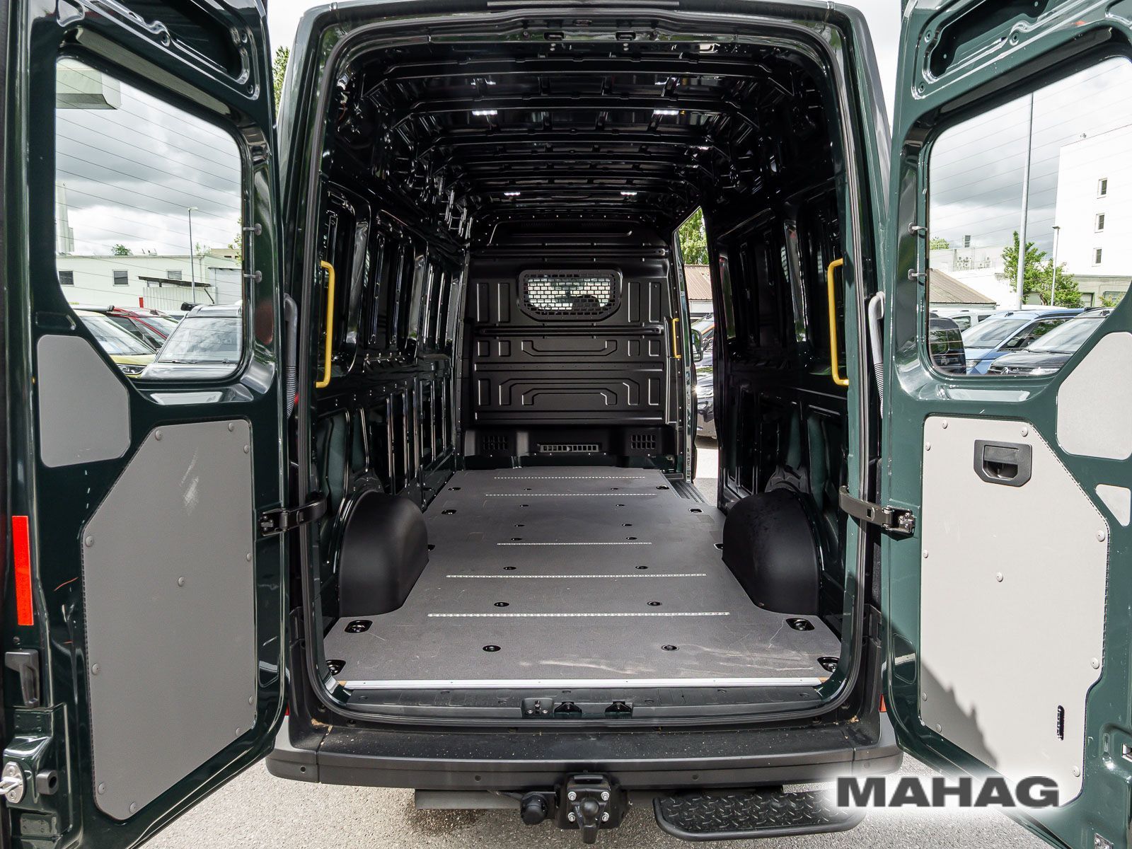 Fahrzeugabbildung Volkswagen Crafter Kasten langer Radstand