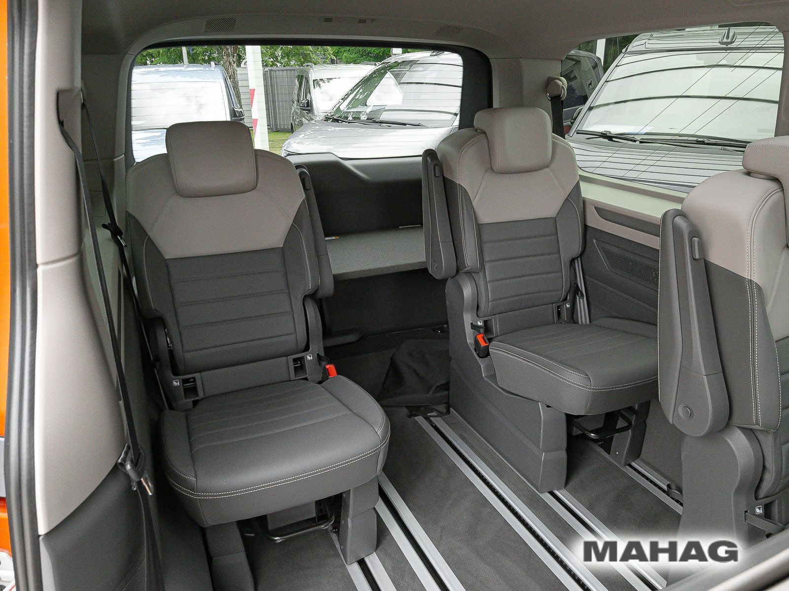 Fahrzeugabbildung Volkswagen Multivan Langversion Style Hybrid 4Motion