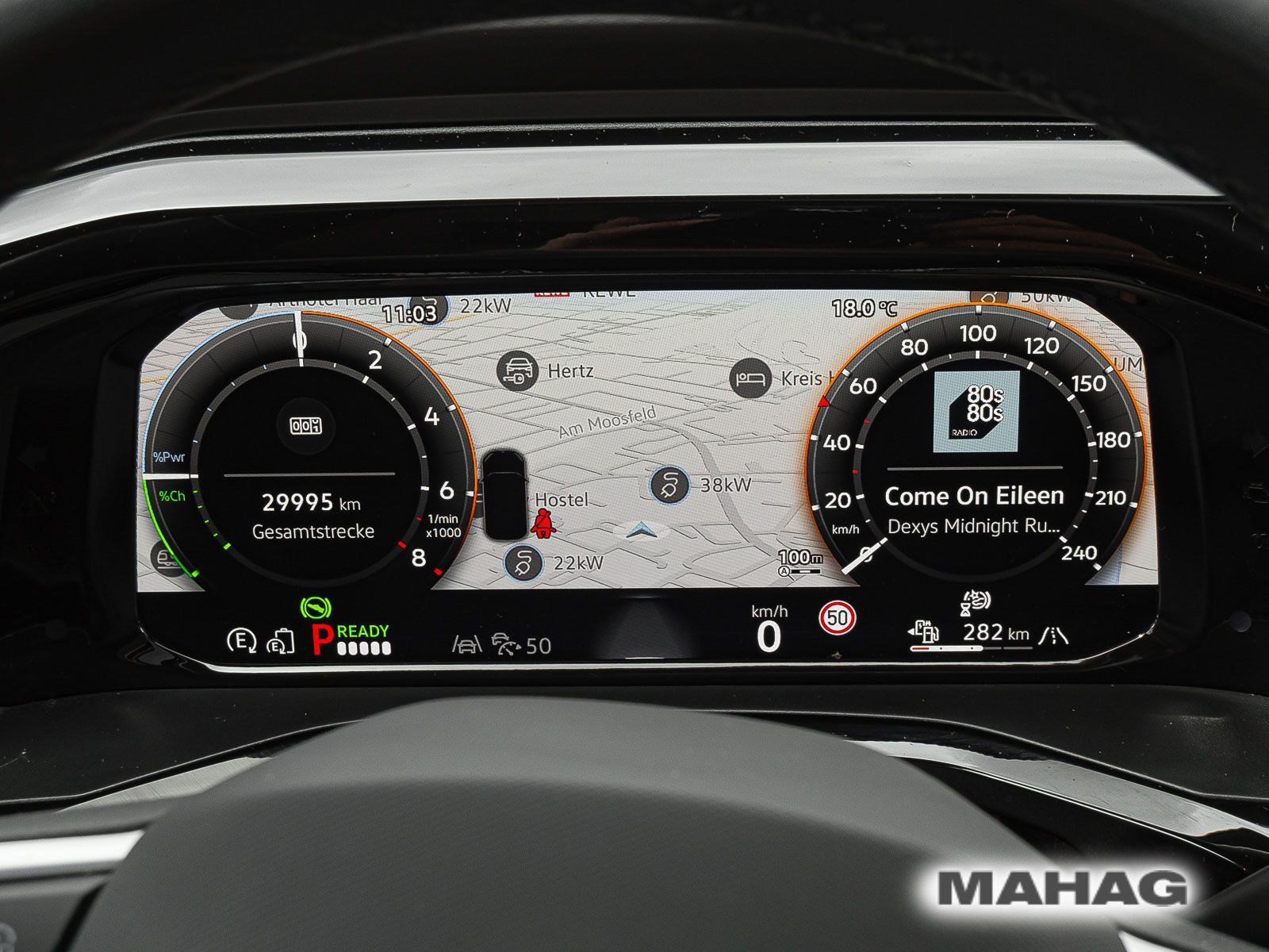 Fahrzeugabbildung Volkswagen Multivan Langversion Style Hybrid 4Motion