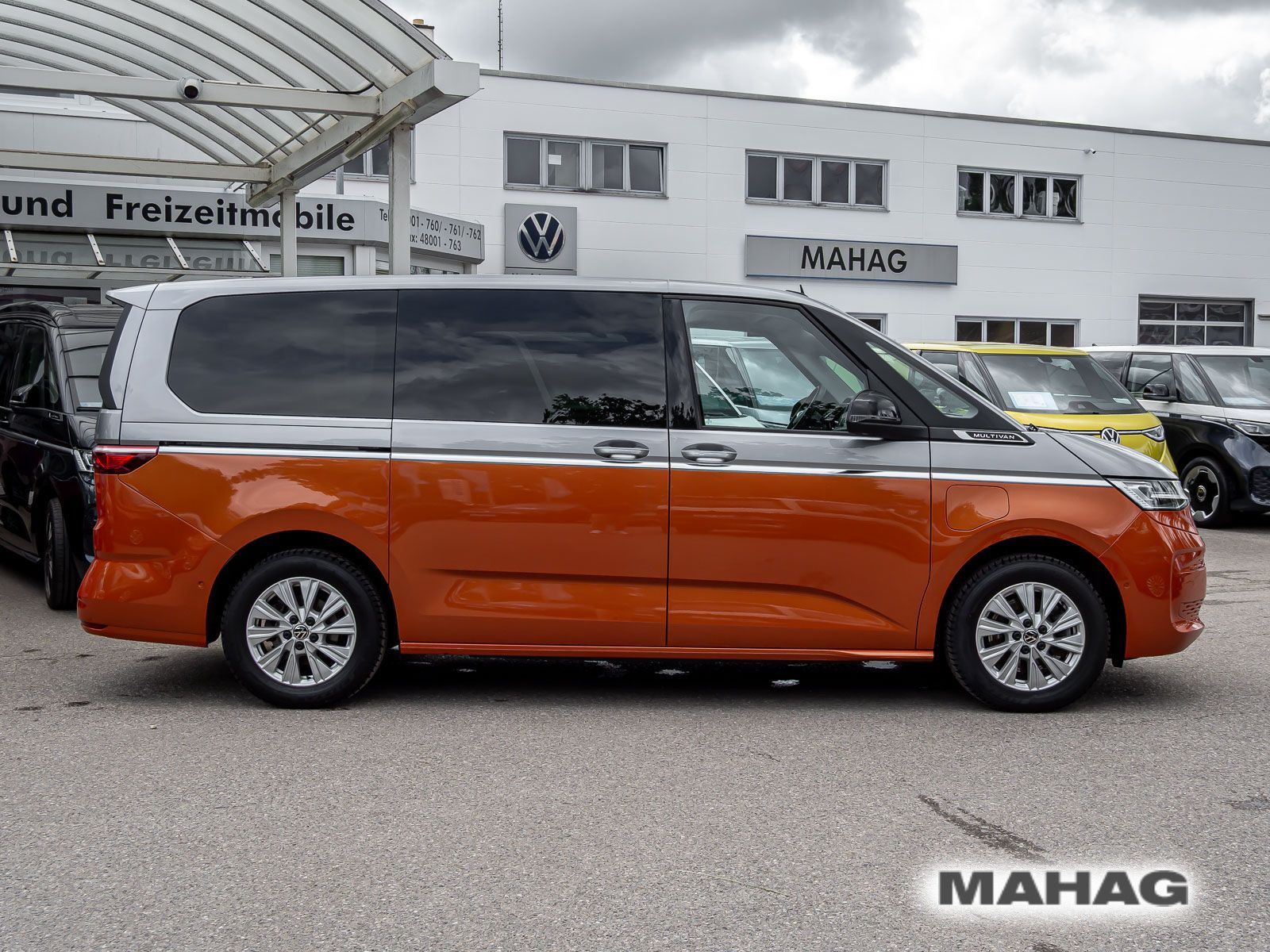 Fahrzeugabbildung Volkswagen Multivan Langversion Style Hybrid 4Motion