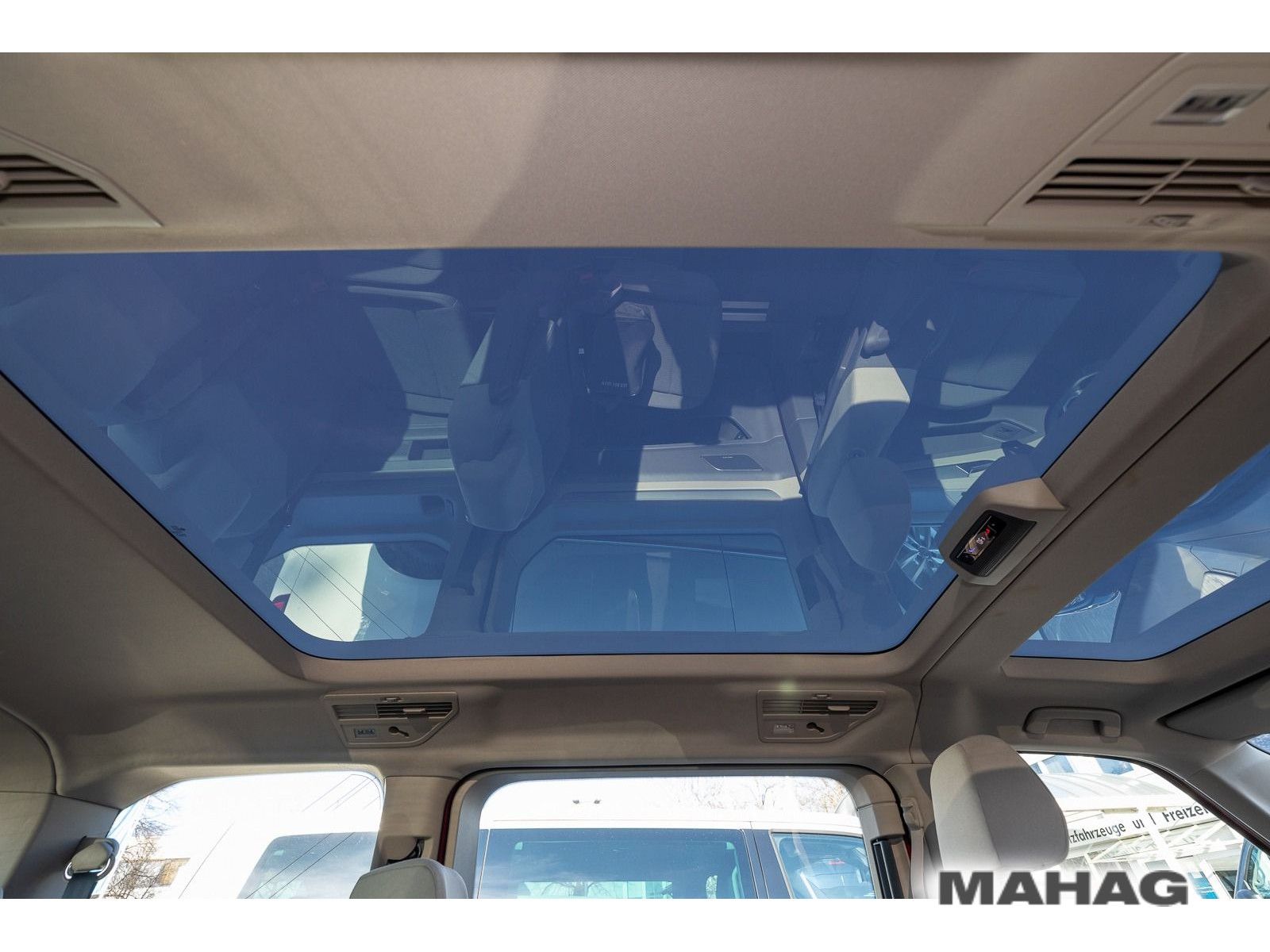 Fahrzeugabbildung Volkswagen Multivan Life